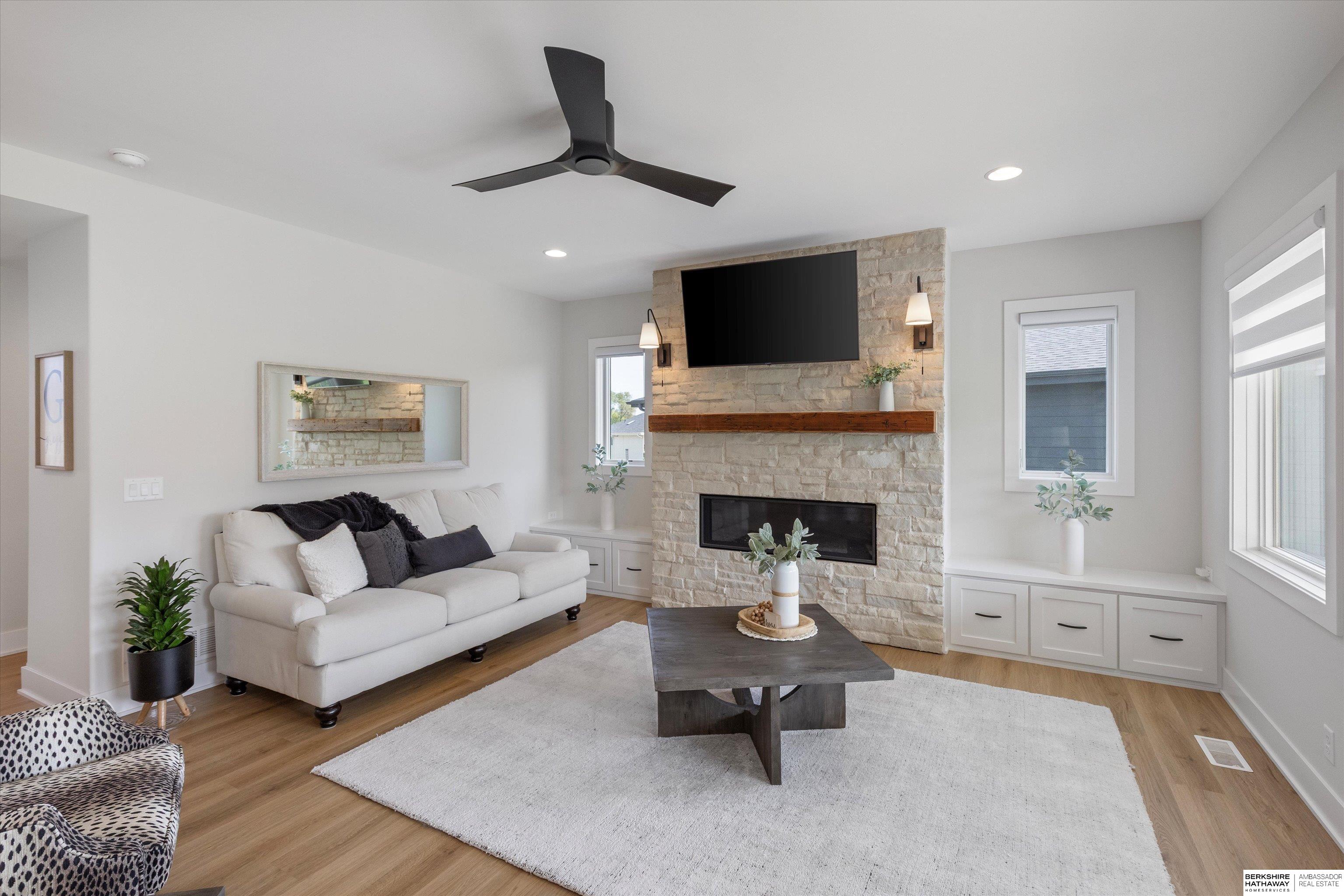 20545 Hartman Avenue, Elkhorn, NE, 68022
