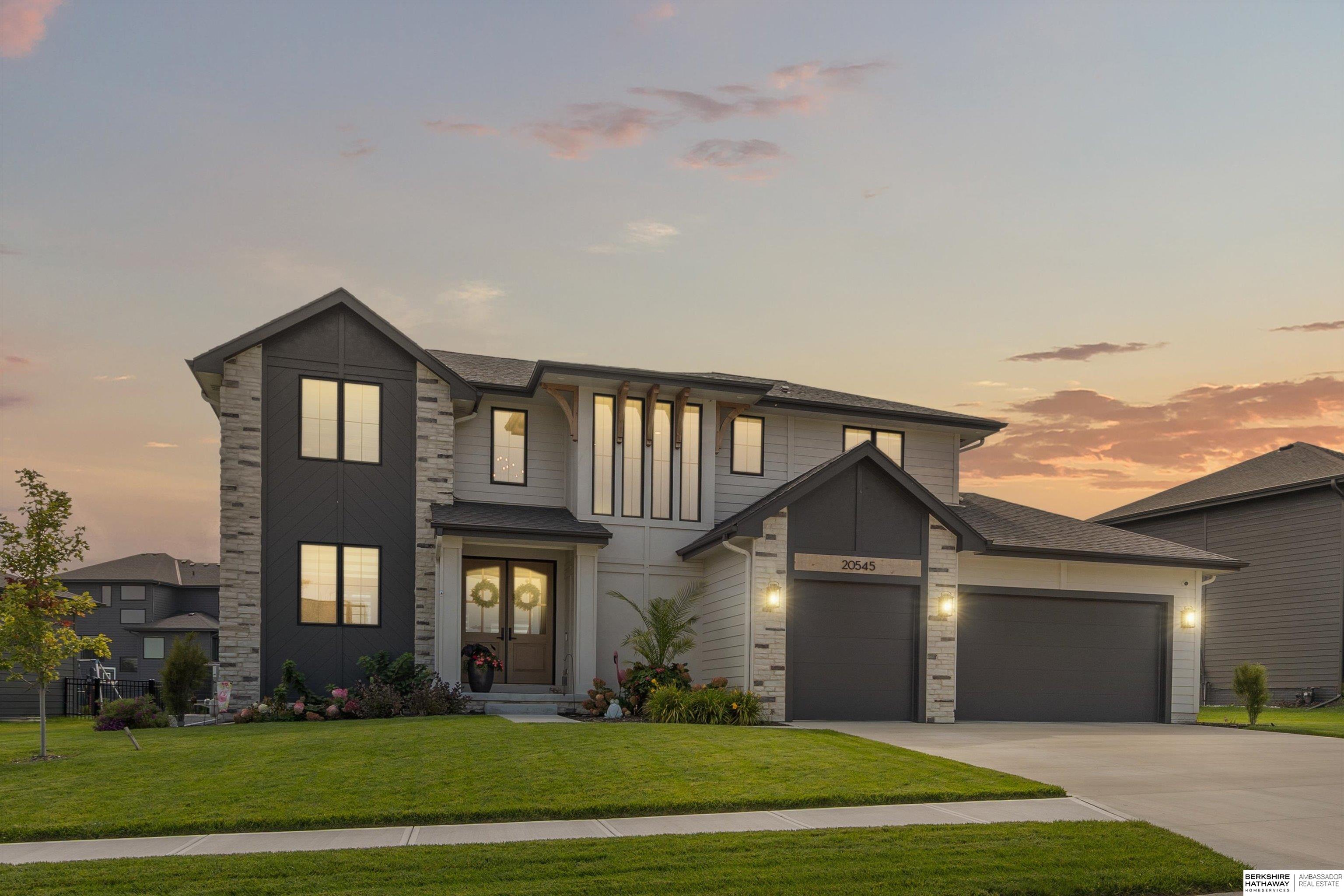 20545 Hartman Avenue, Elkhorn, NE, 68022