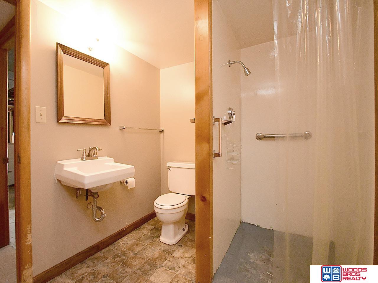 2851 Washington Street, Lincoln, NE, 68502