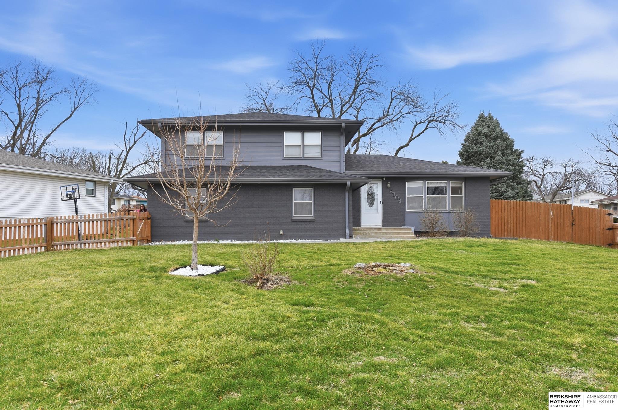 5306 S 105th Street, Omaha, NE, 68127