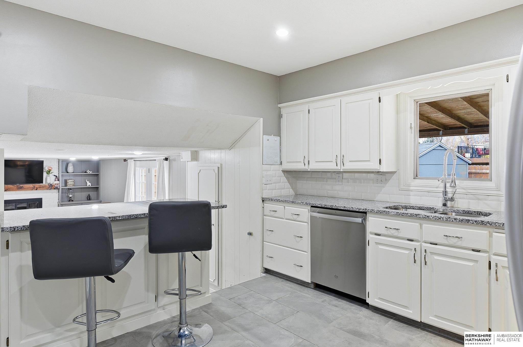 5306 S 105th Street, Omaha, NE, 68127