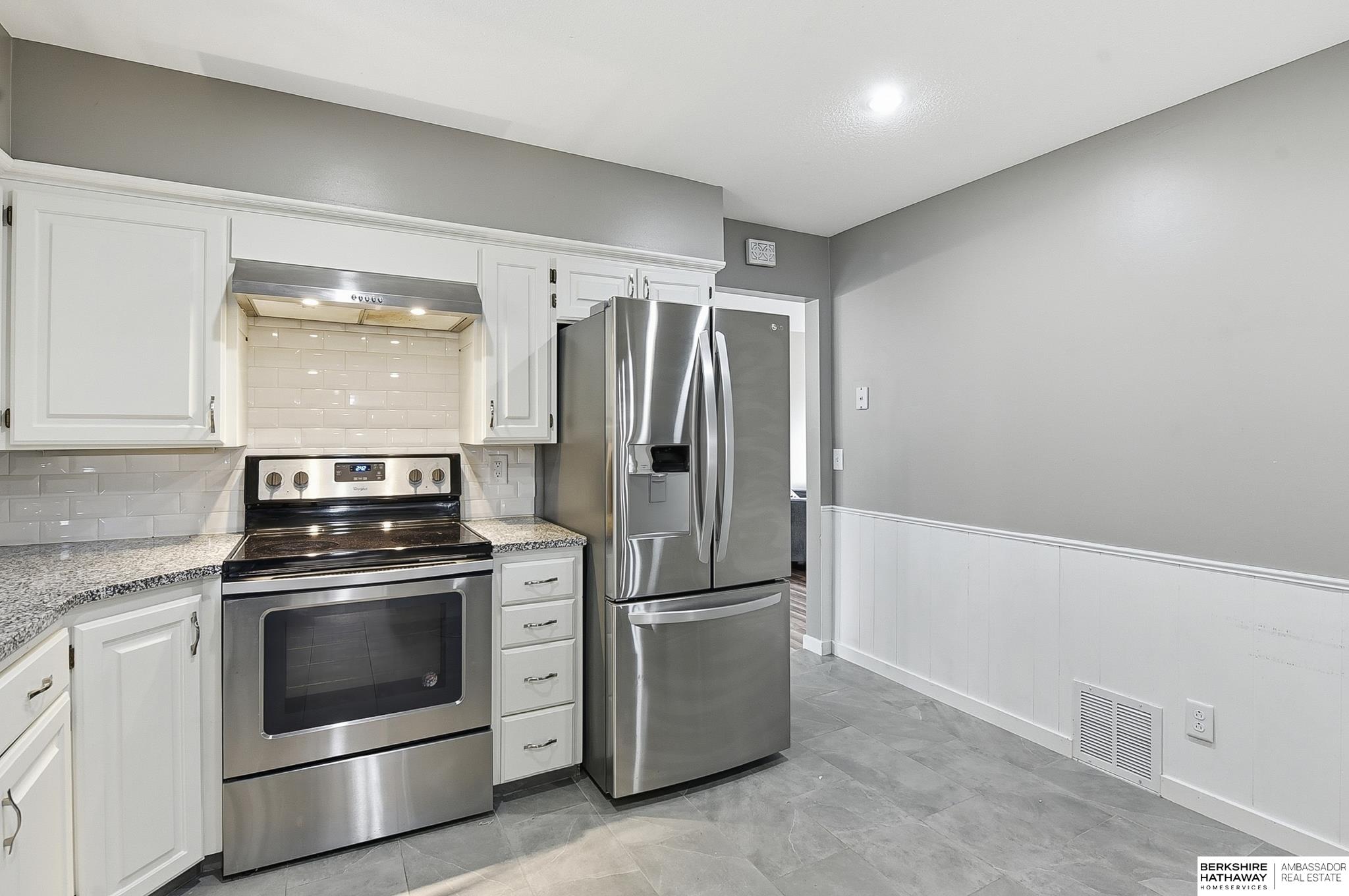 5306 S 105th Street, Omaha, NE, 68127