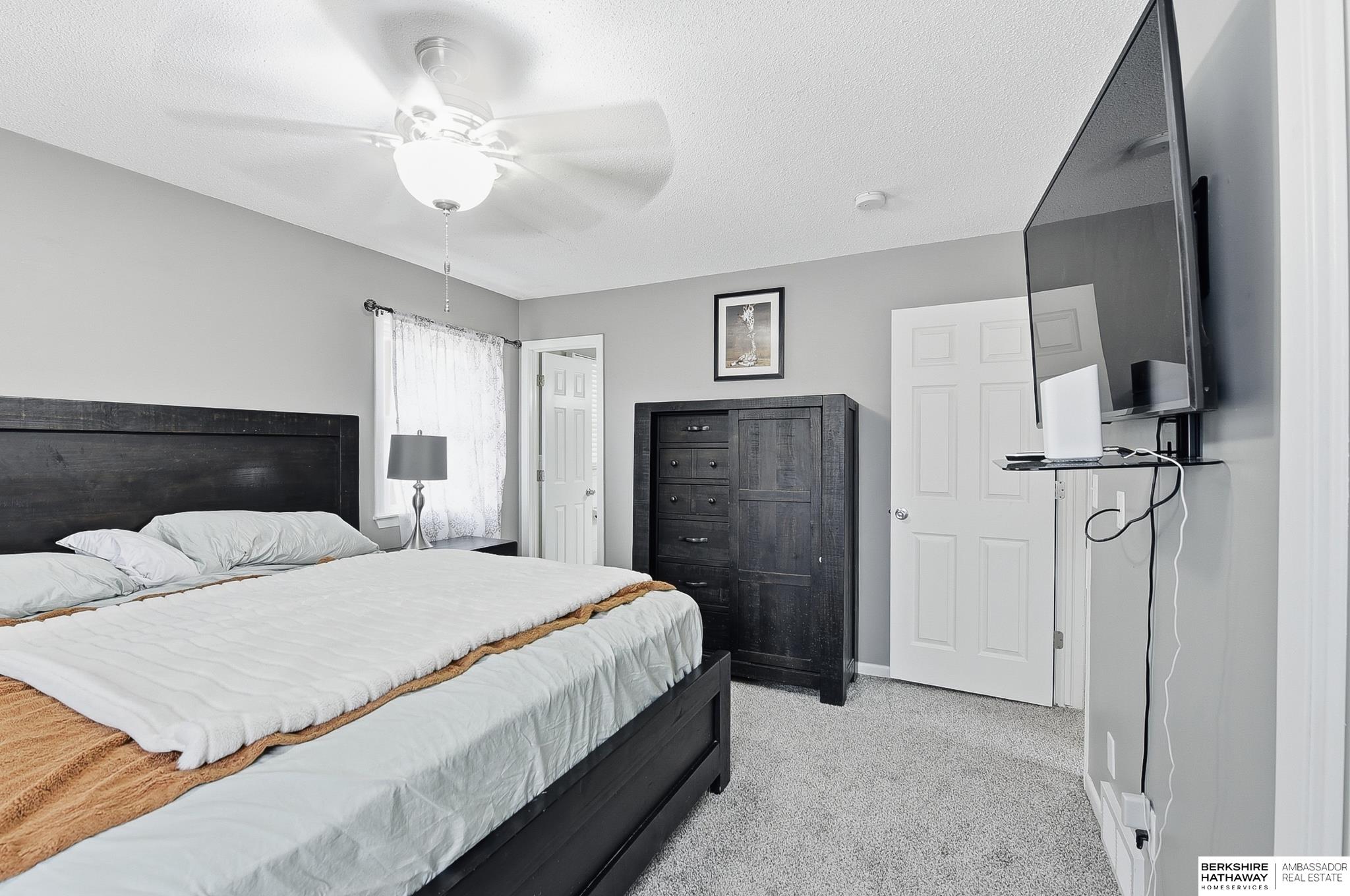 5306 S 105th Street, Omaha, NE, 68127