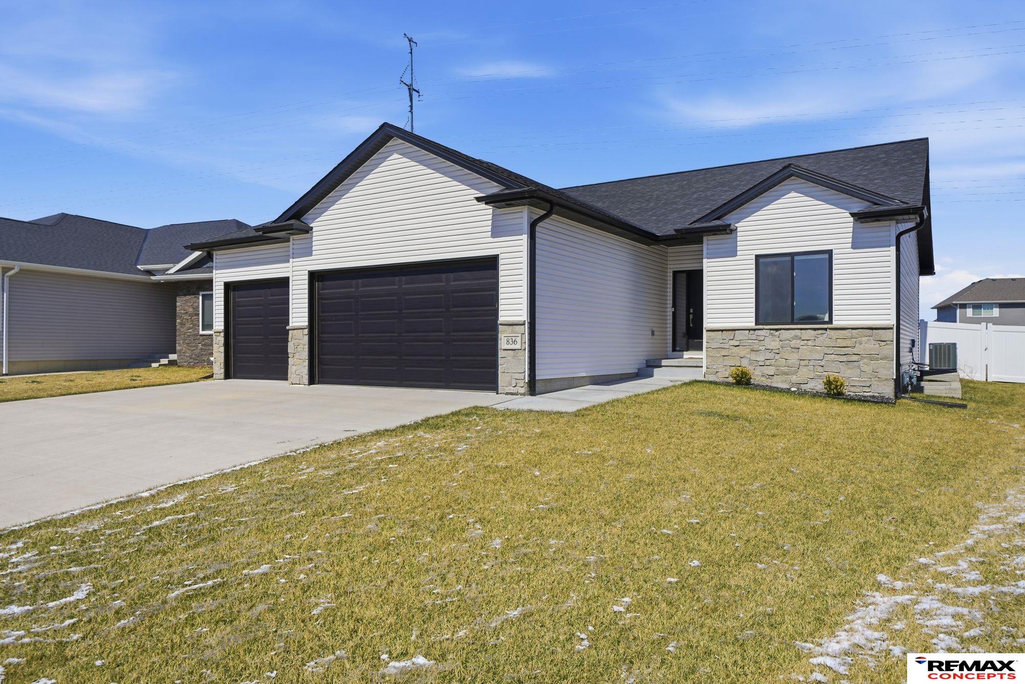 836 W Miramonte Road, Lincoln, NE, 68523