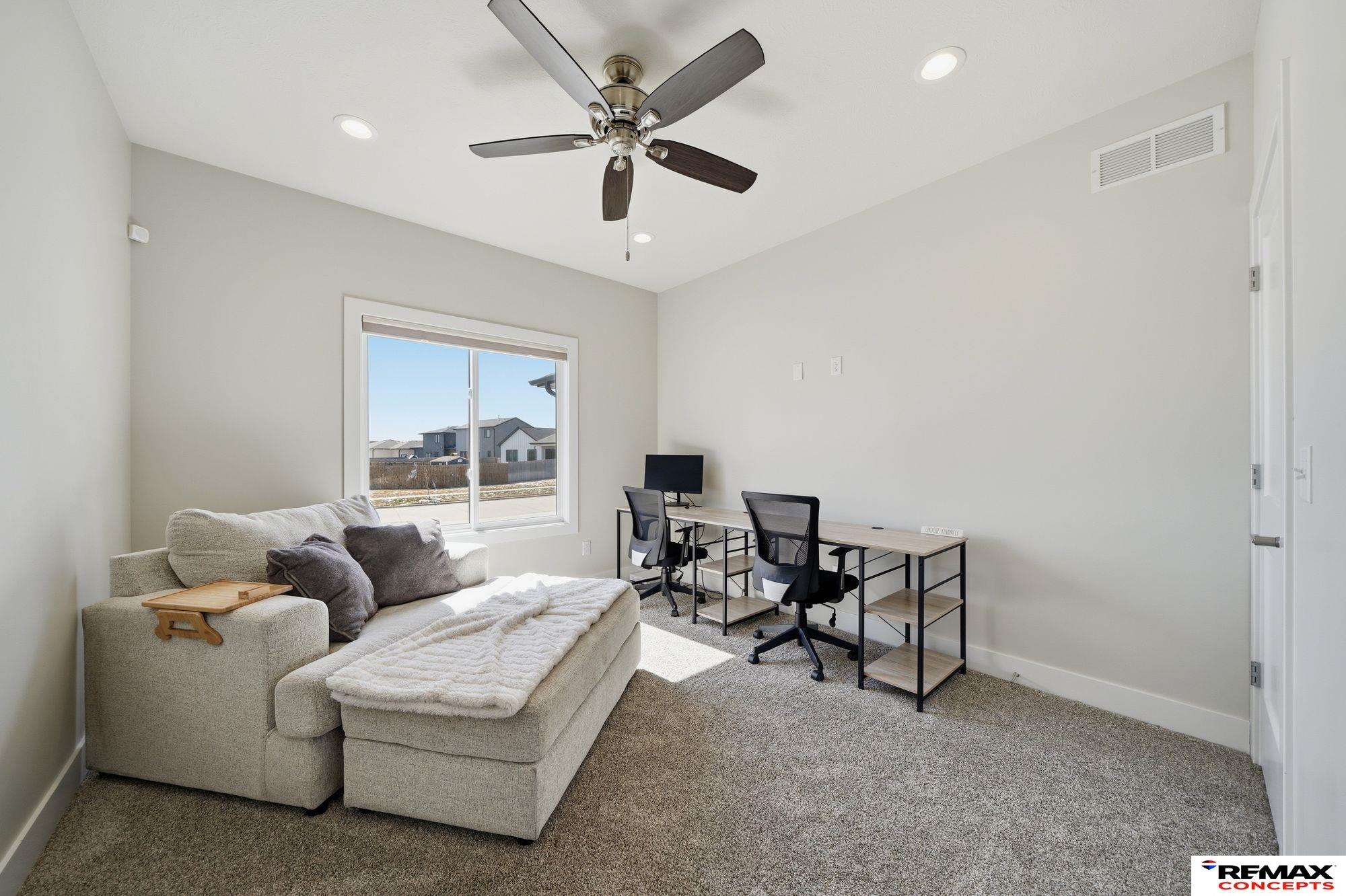 836 W Miramonte Road, Lincoln, NE, 68523