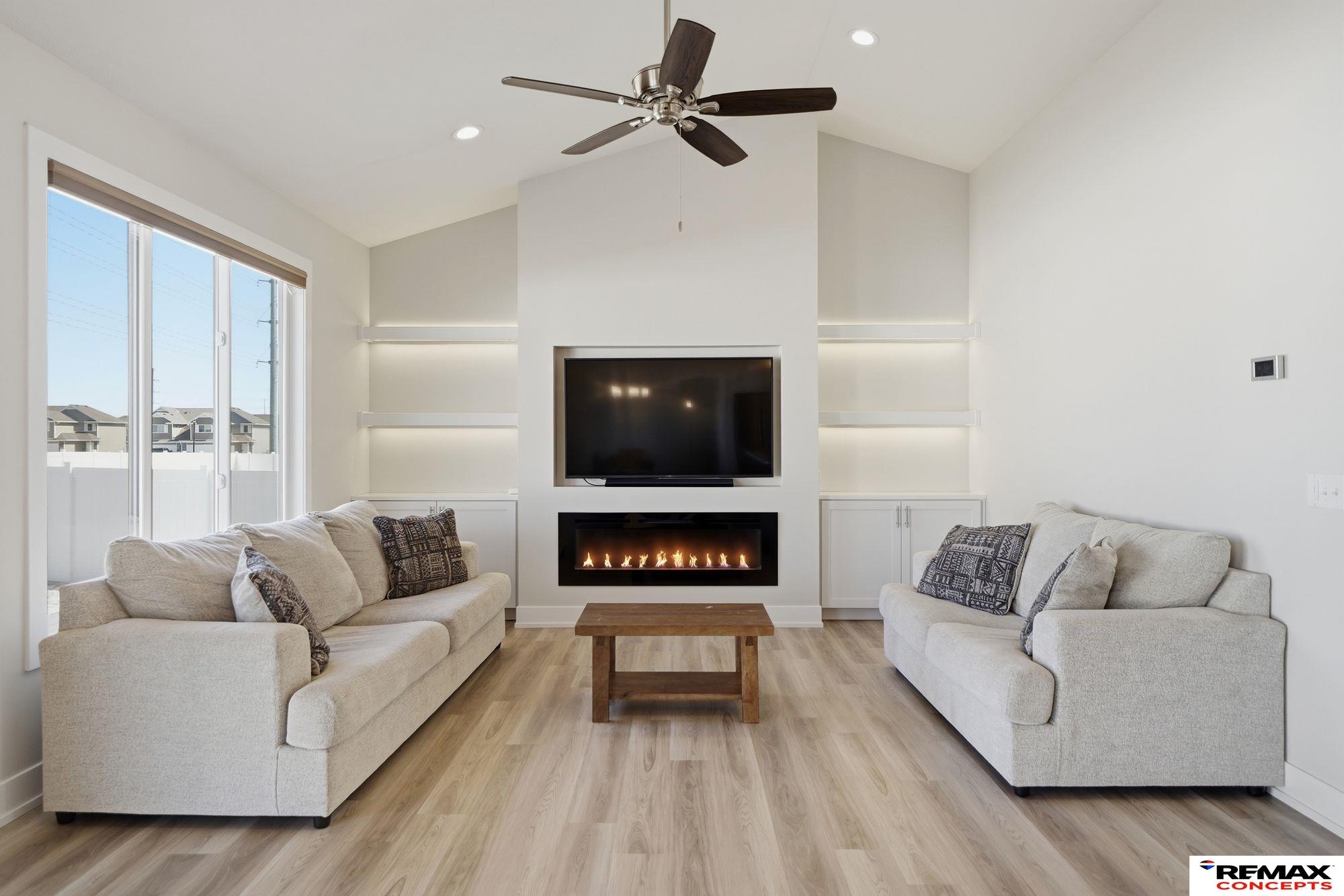 836 W Miramonte Road, Lincoln, NE, 68523