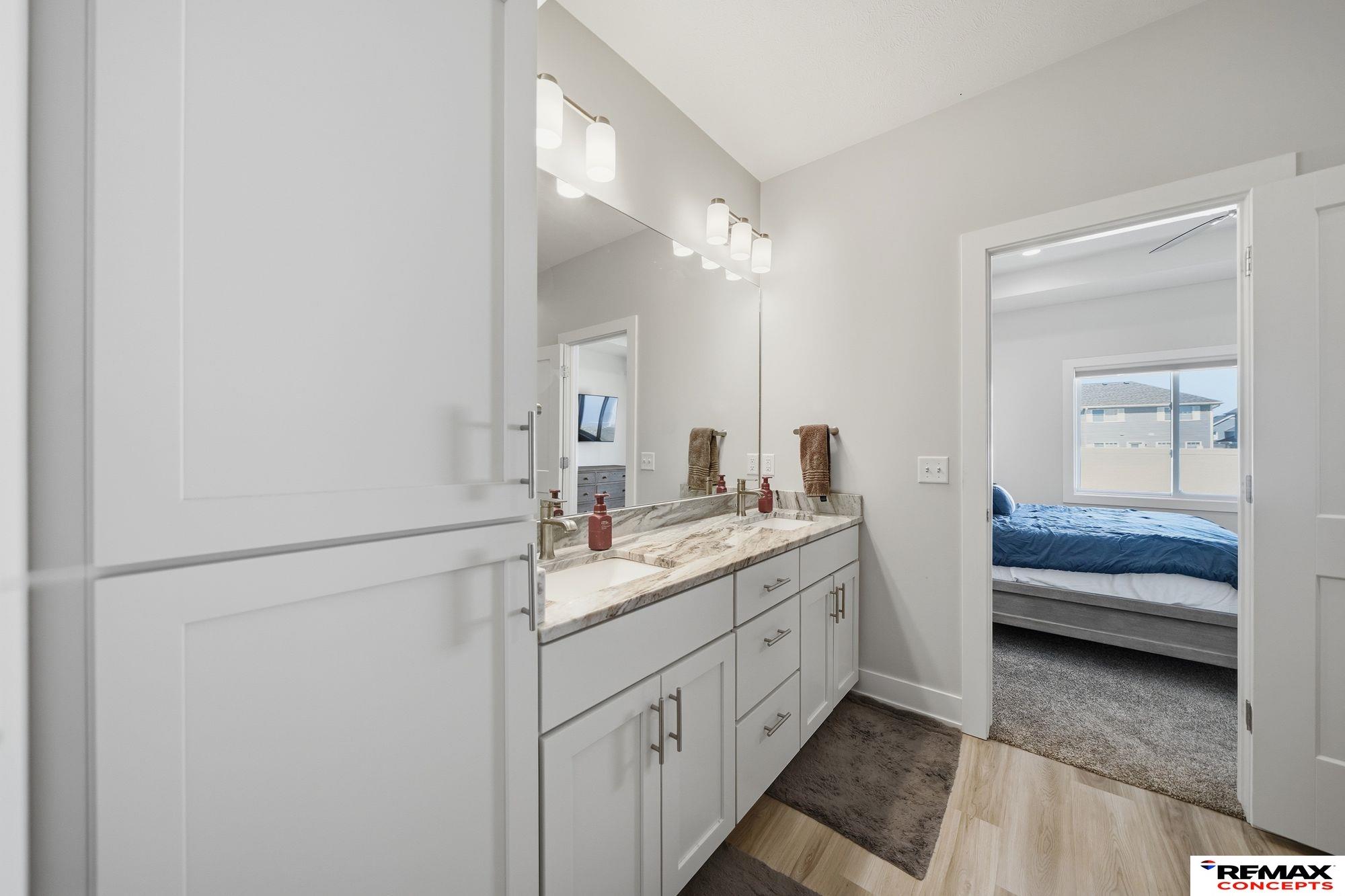 836 W Miramonte Road, Lincoln, NE, 68523