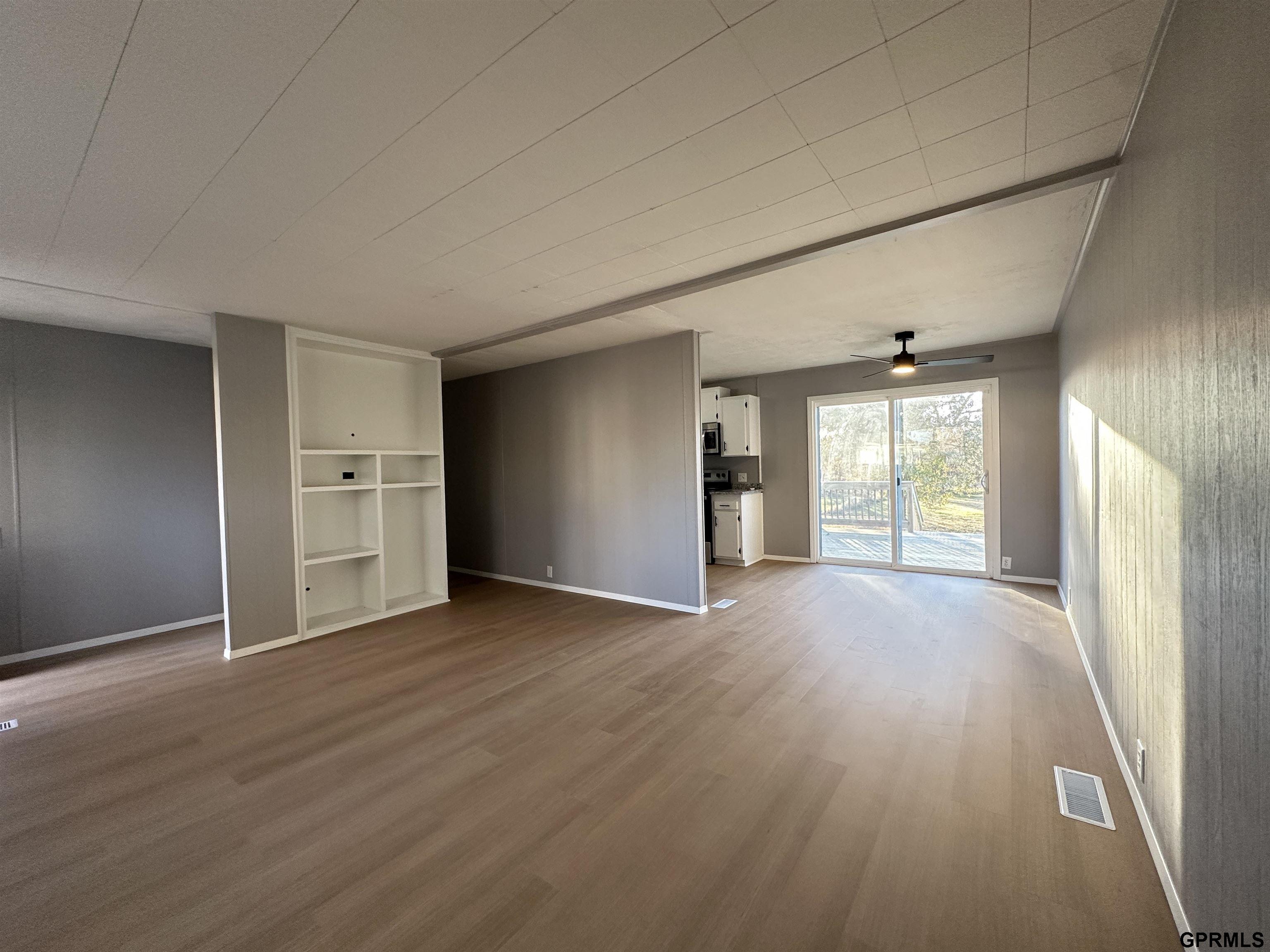 123 Grand Street, Greenwood, NE, 68366