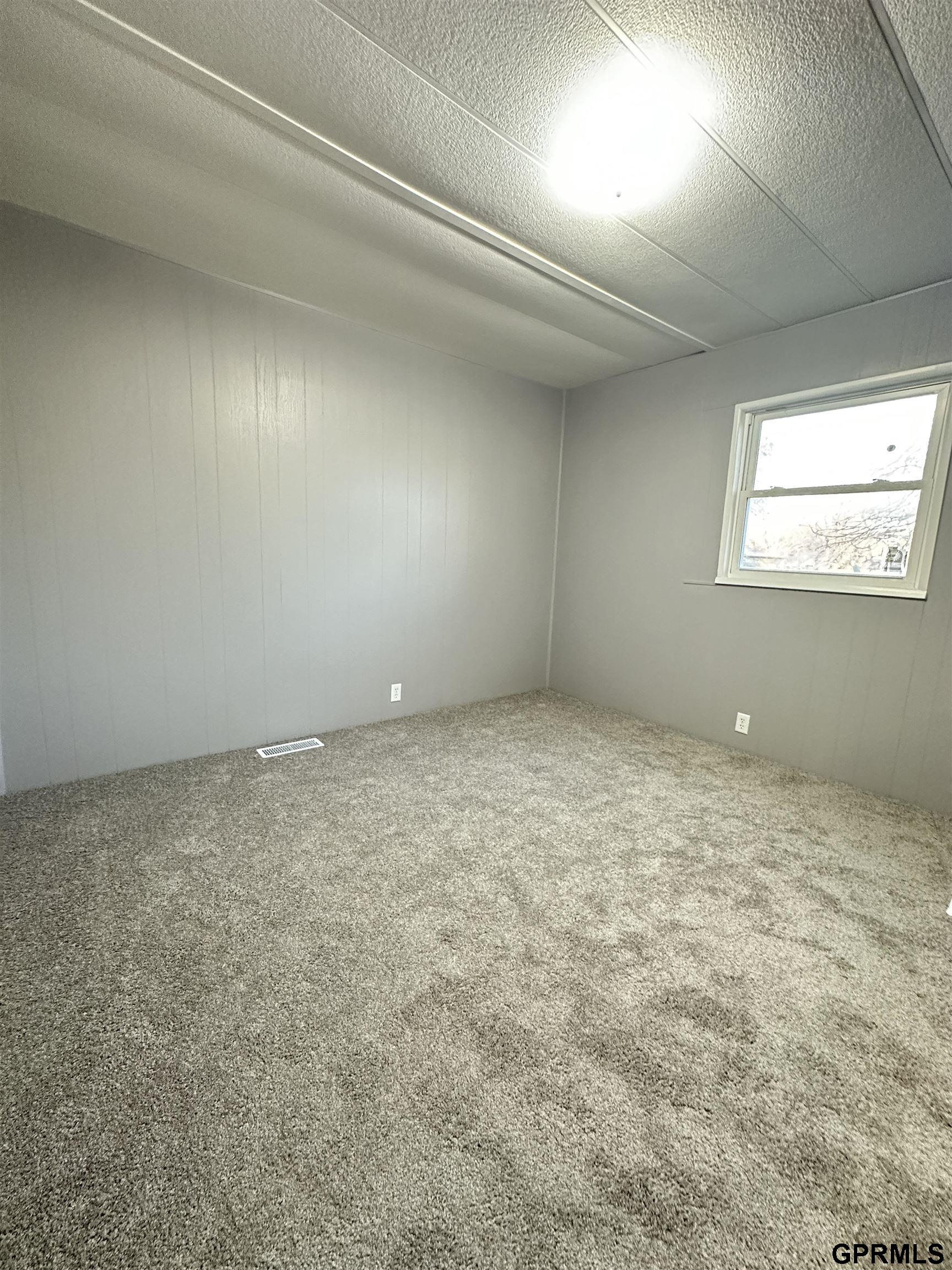 123 Grand Street, Greenwood, NE, 68366