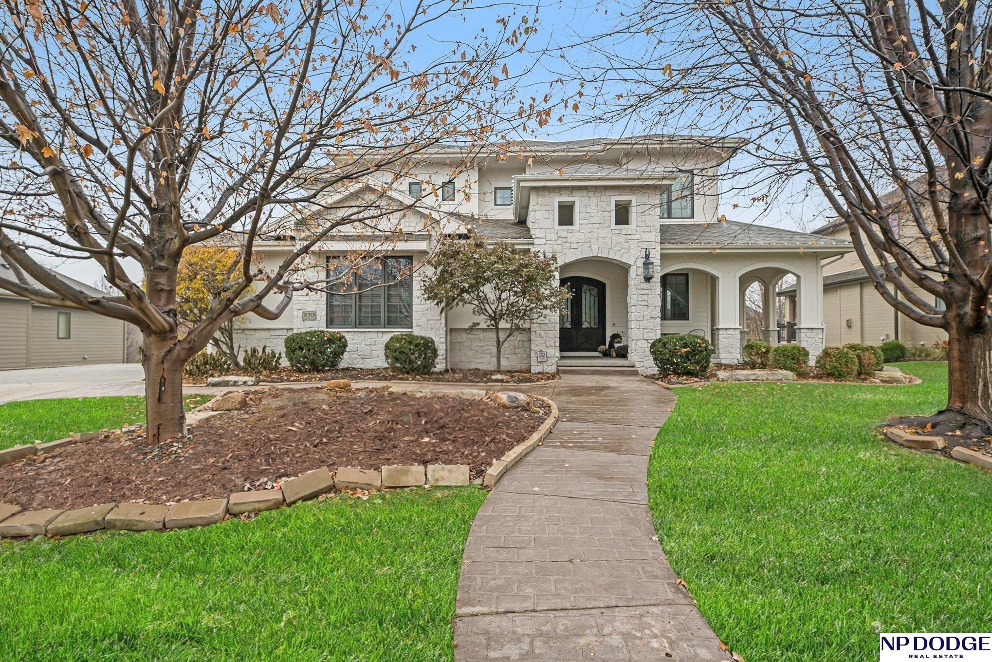 21313 Hickory Street, Omaha, NE, 68022