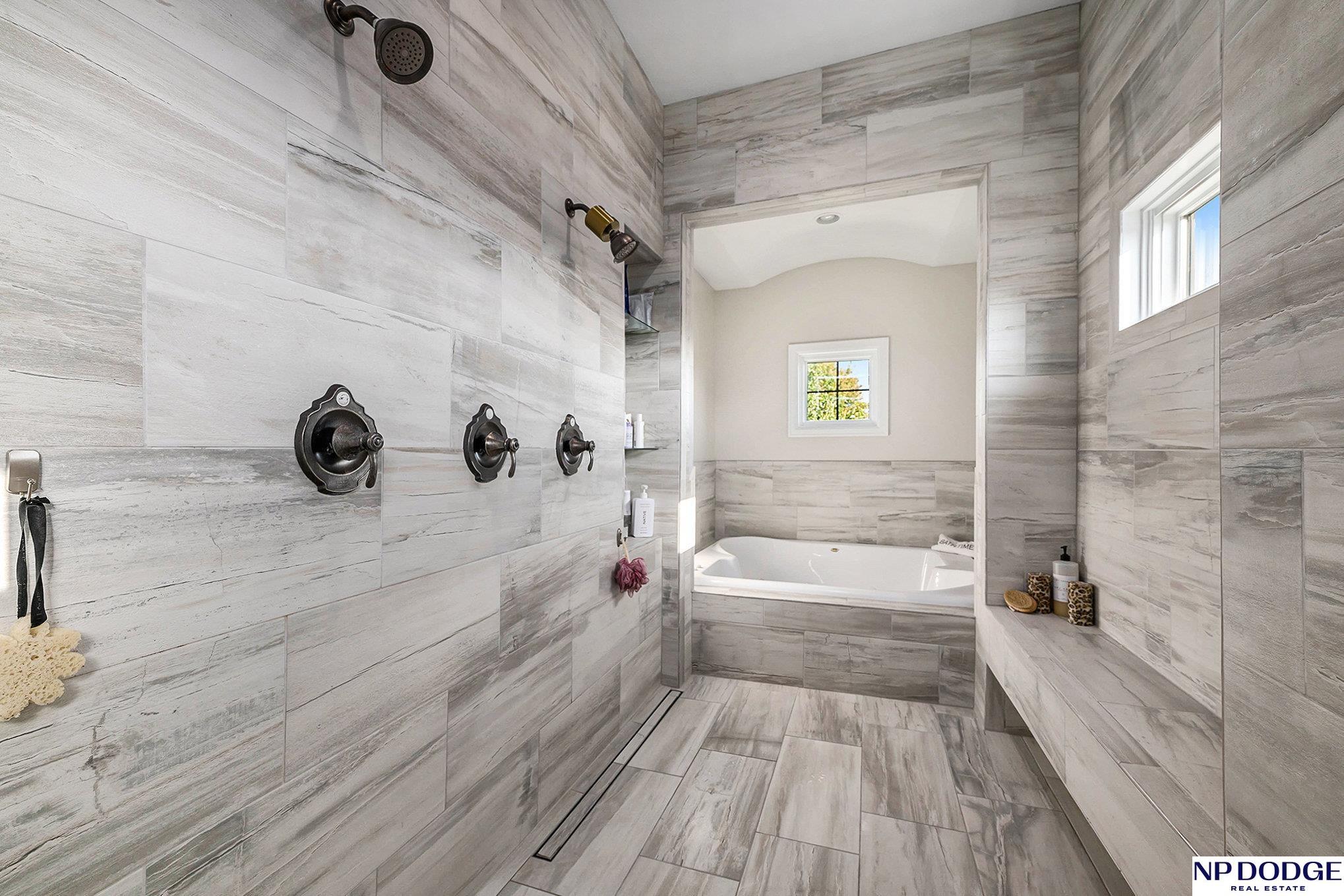 21313 Hickory Street, Omaha, NE, 68022