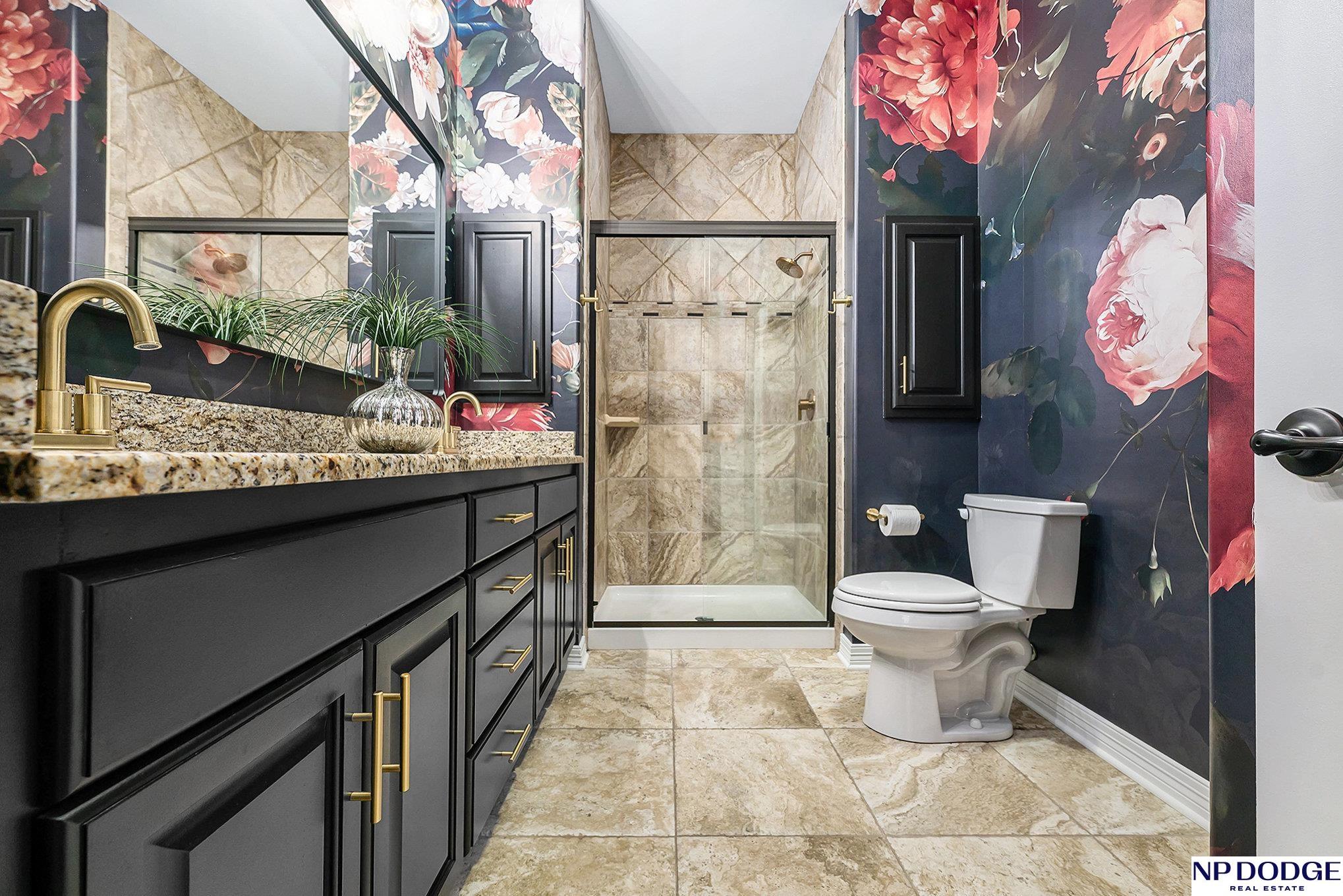 21313 Hickory Street, Omaha, NE, 68022