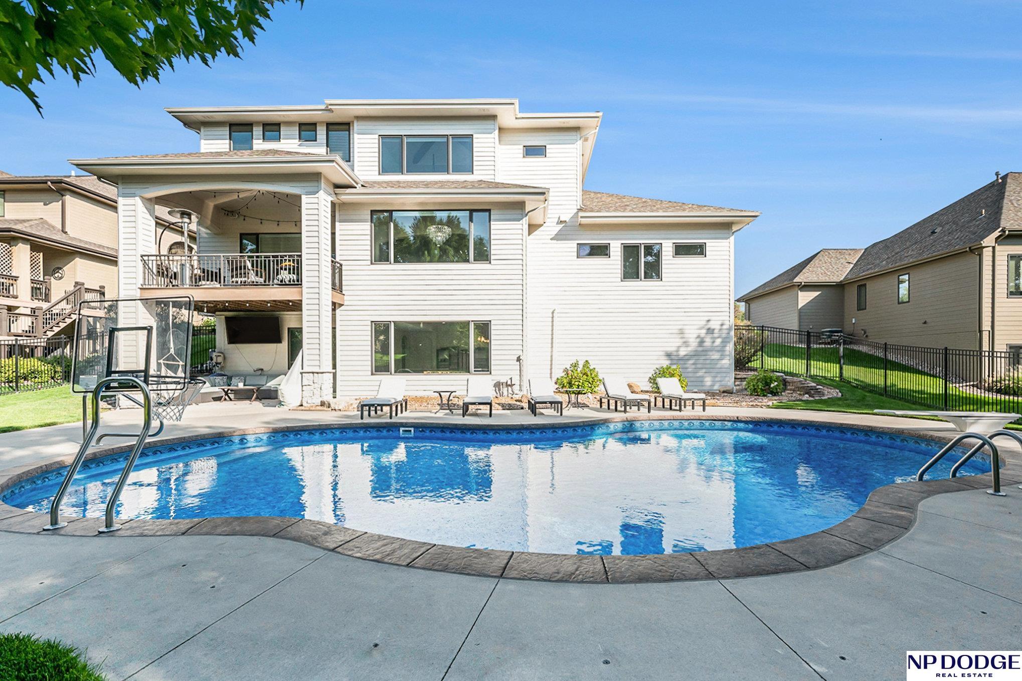 21313 Hickory Street, Omaha, NE, 68022