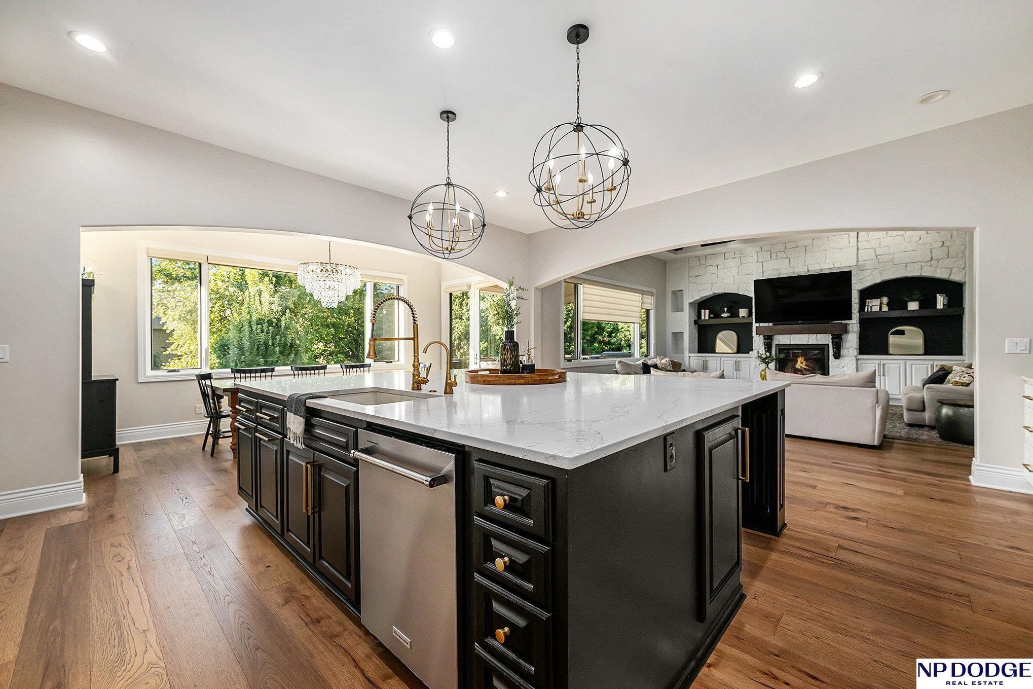 21313 Hickory Street, Omaha, NE, 68022