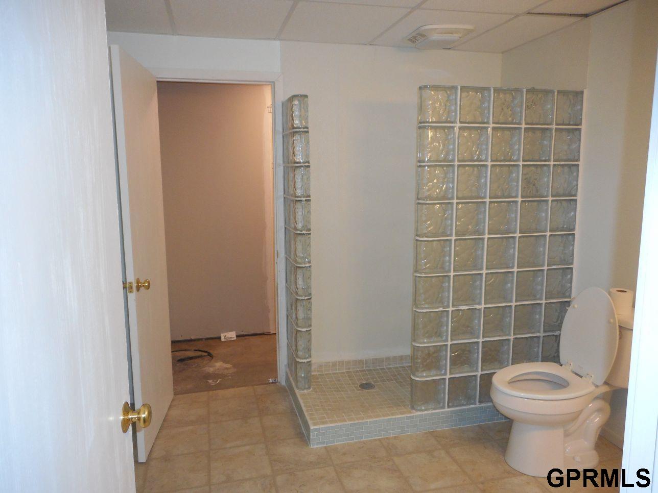 2929 Jason Street, Bellevue, NE, 68123