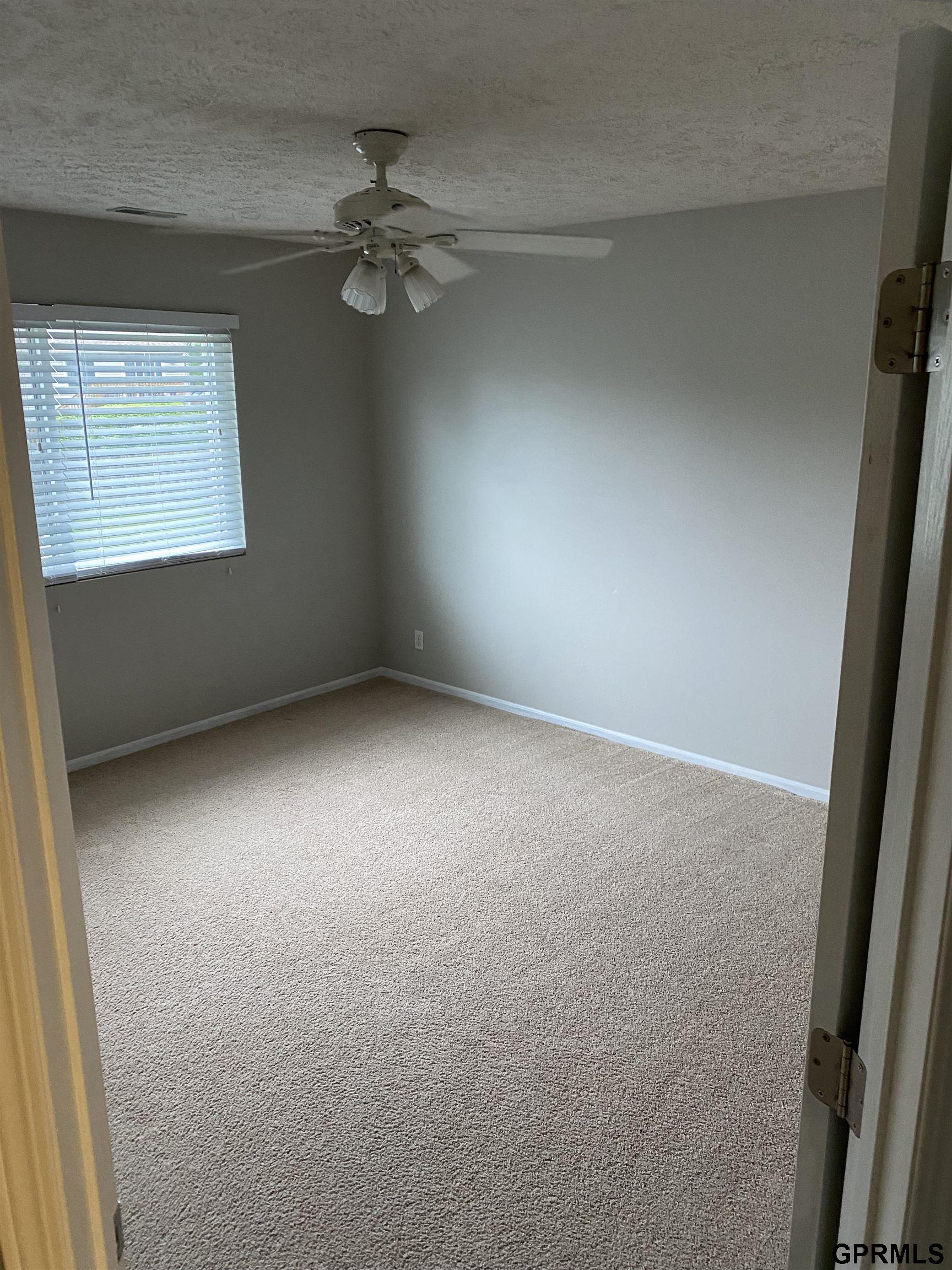 2929 Jason Street, Bellevue, NE, 68123