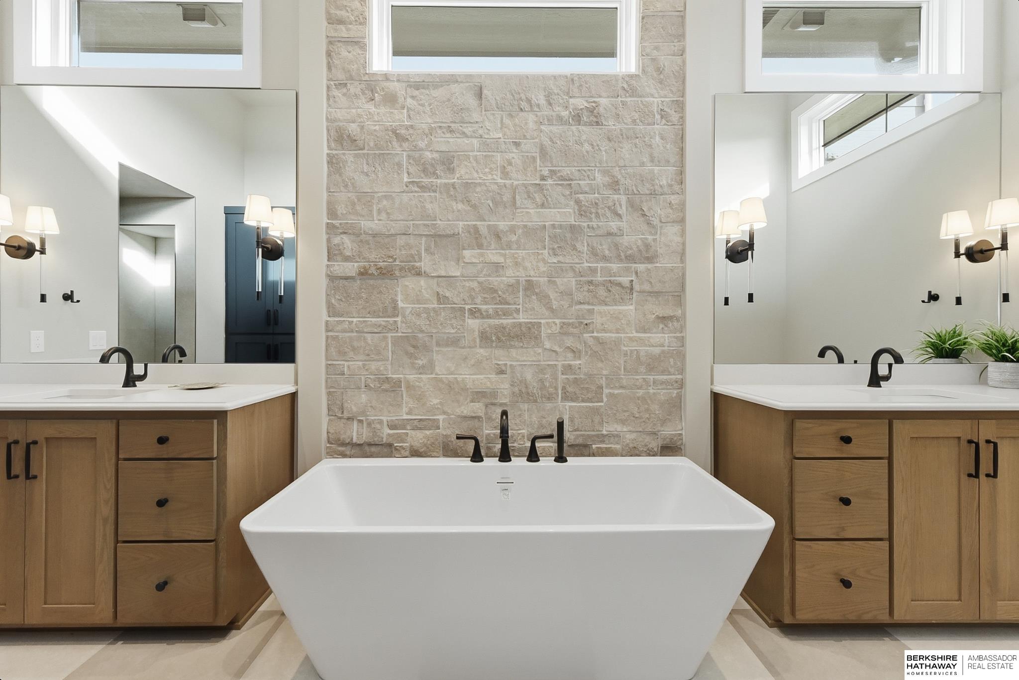 20638 Laurel Avenue, Elkhorn, NE, 68022