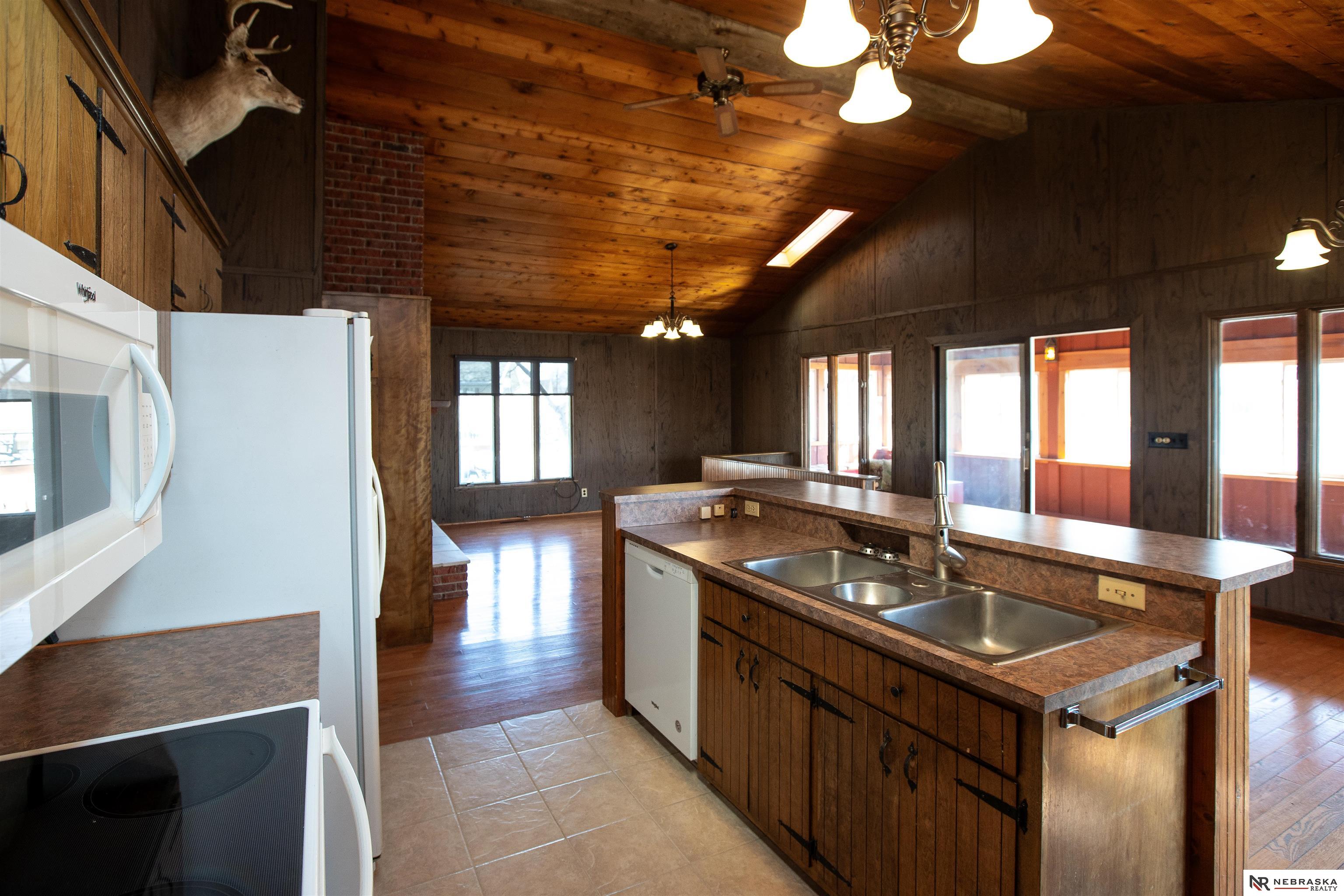 33 Lakewood Drive, Columbus, NE, 68601