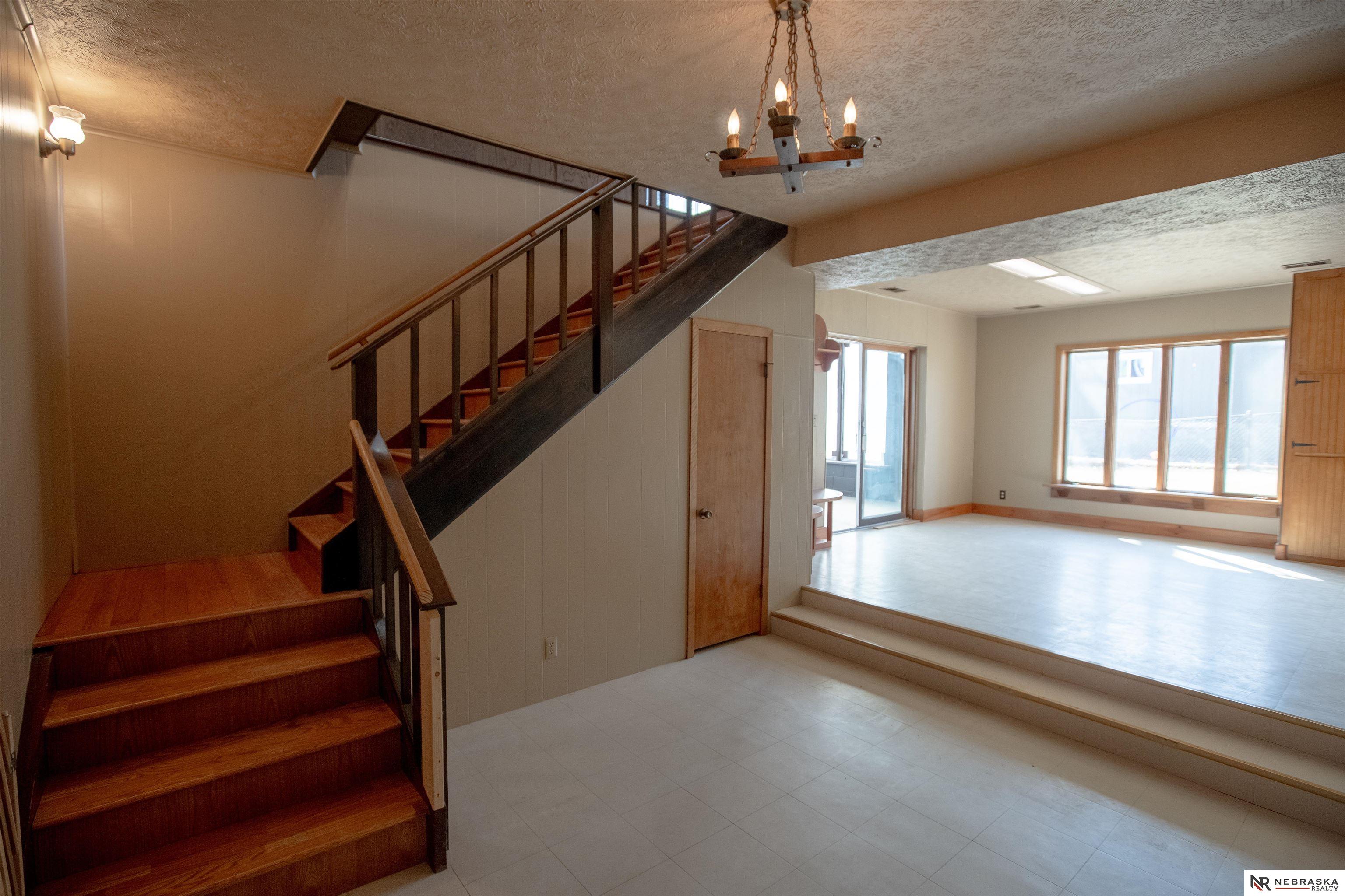 33 Lakewood Drive, Columbus, NE, 68601