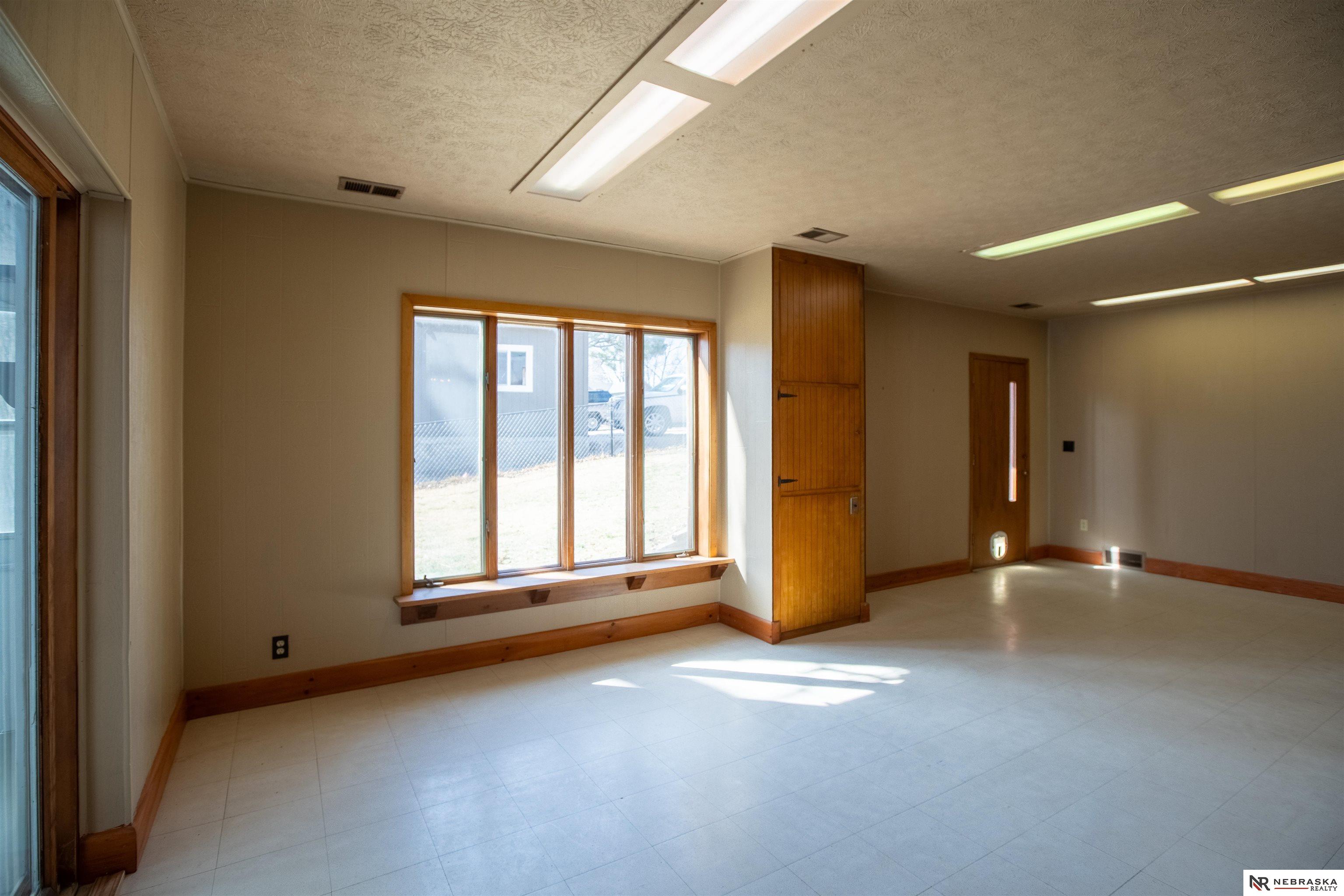 33 Lakewood Drive, Columbus, NE, 68601