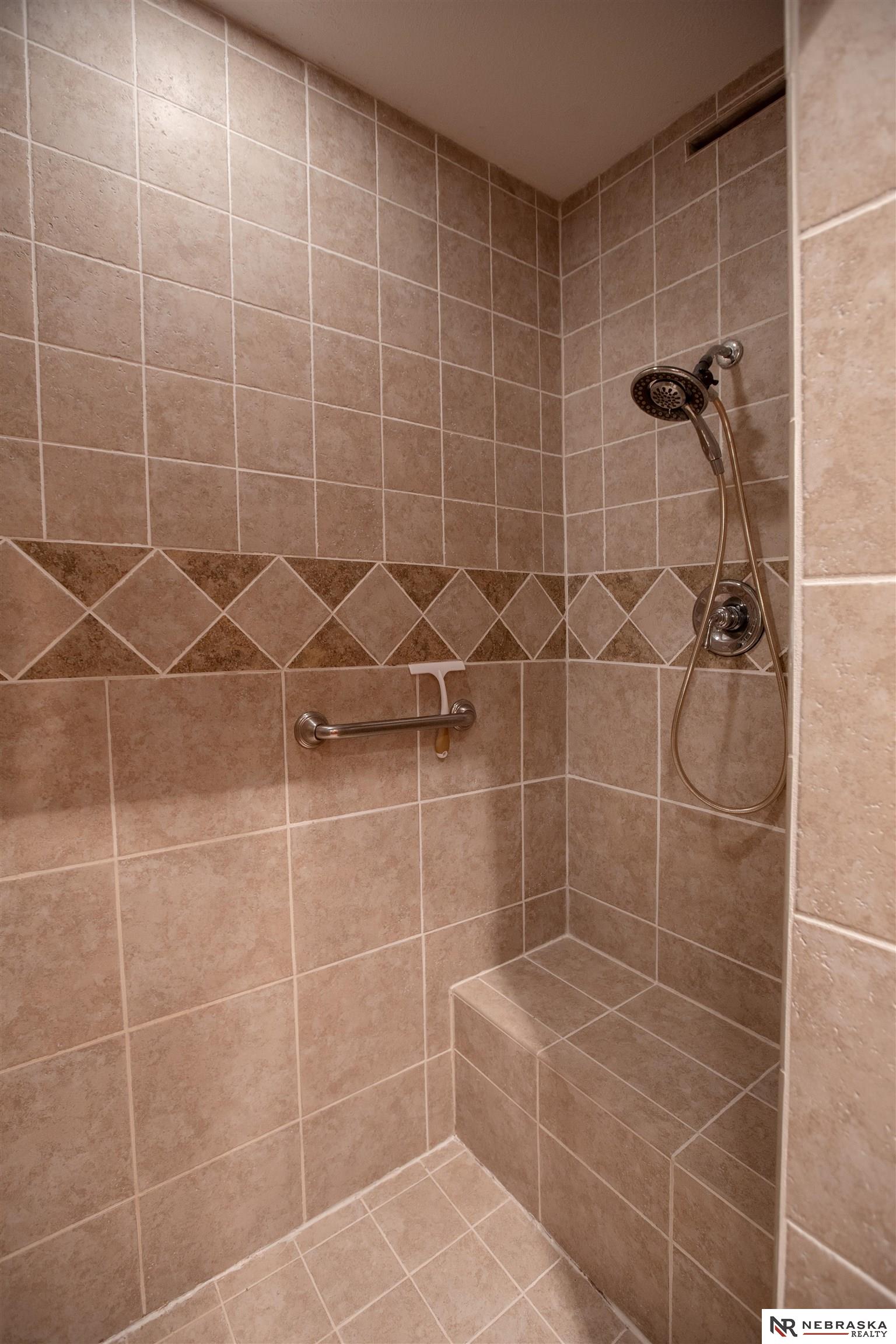 33 Lakewood Drive, Columbus, NE, 68601