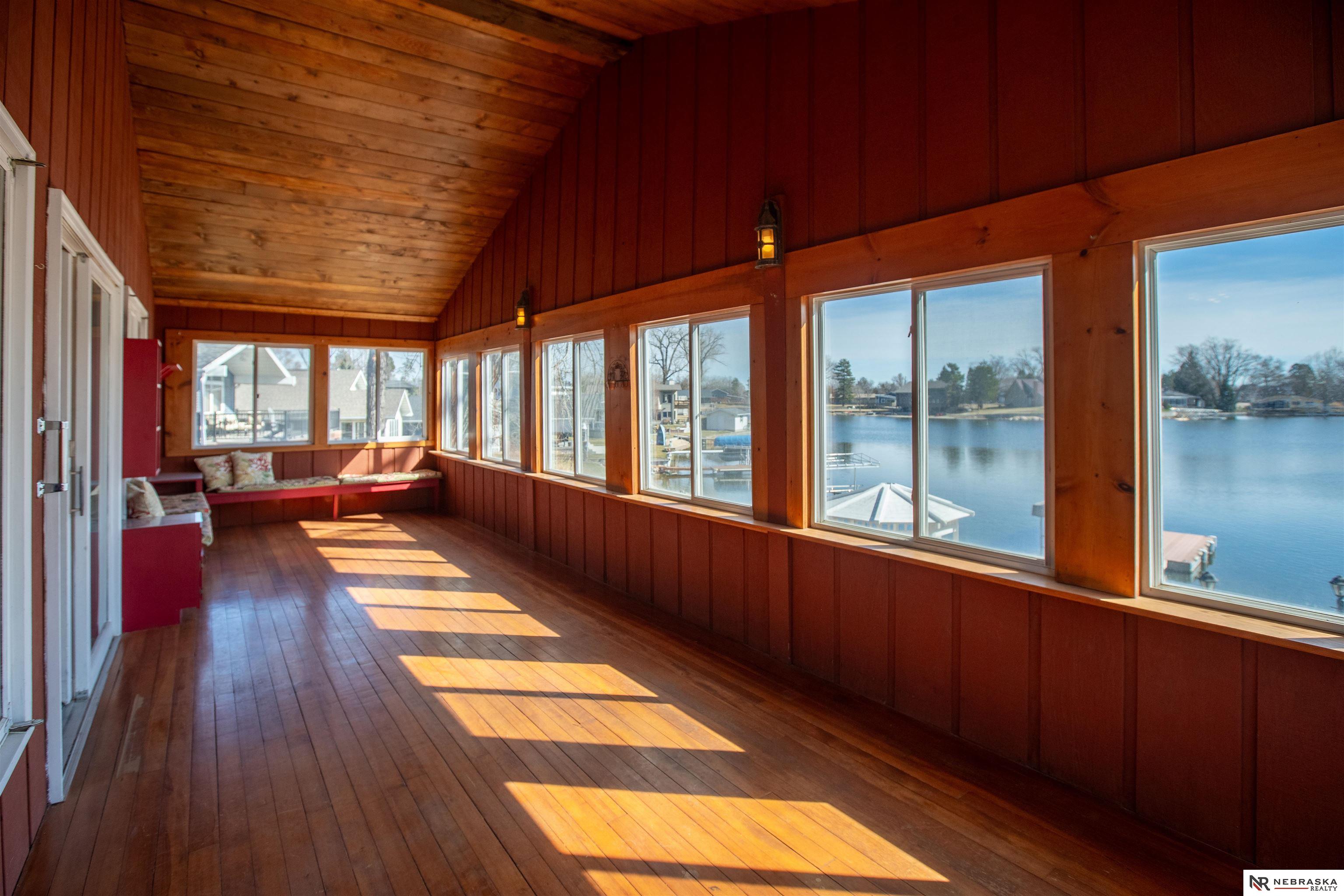 33 Lakewood Drive, Columbus, NE, 68601