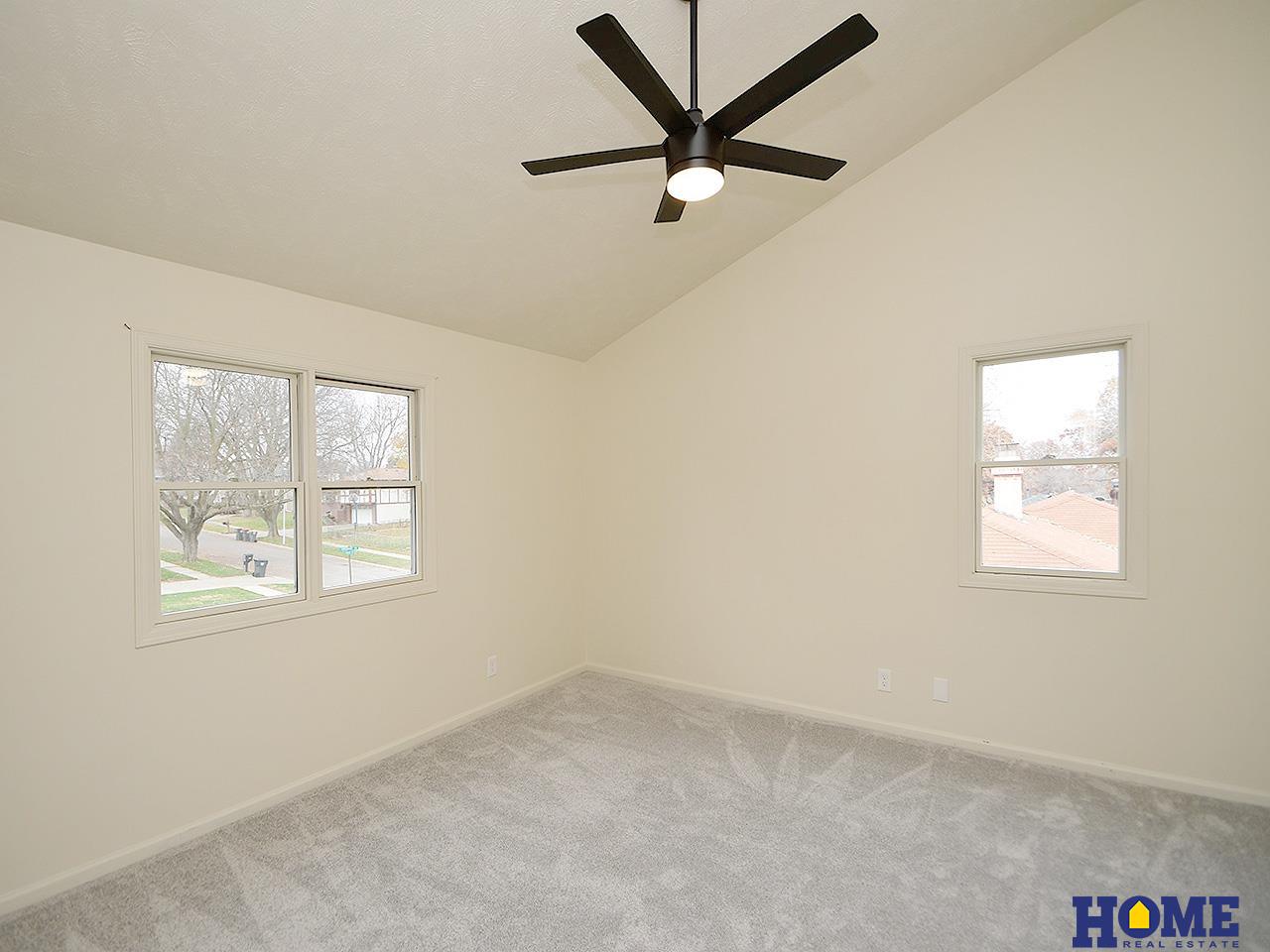 5200 Tipperary Trail, Lincoln, NE, 68512