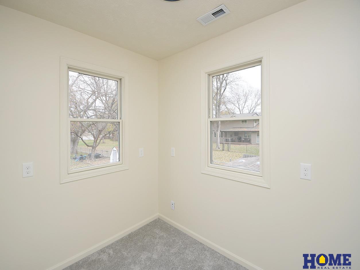 5200 Tipperary Trail, Lincoln, NE, 68512