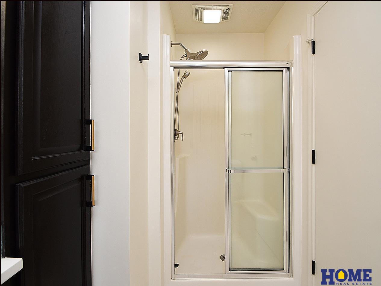 5200 Tipperary Trail, Lincoln, NE, 68512