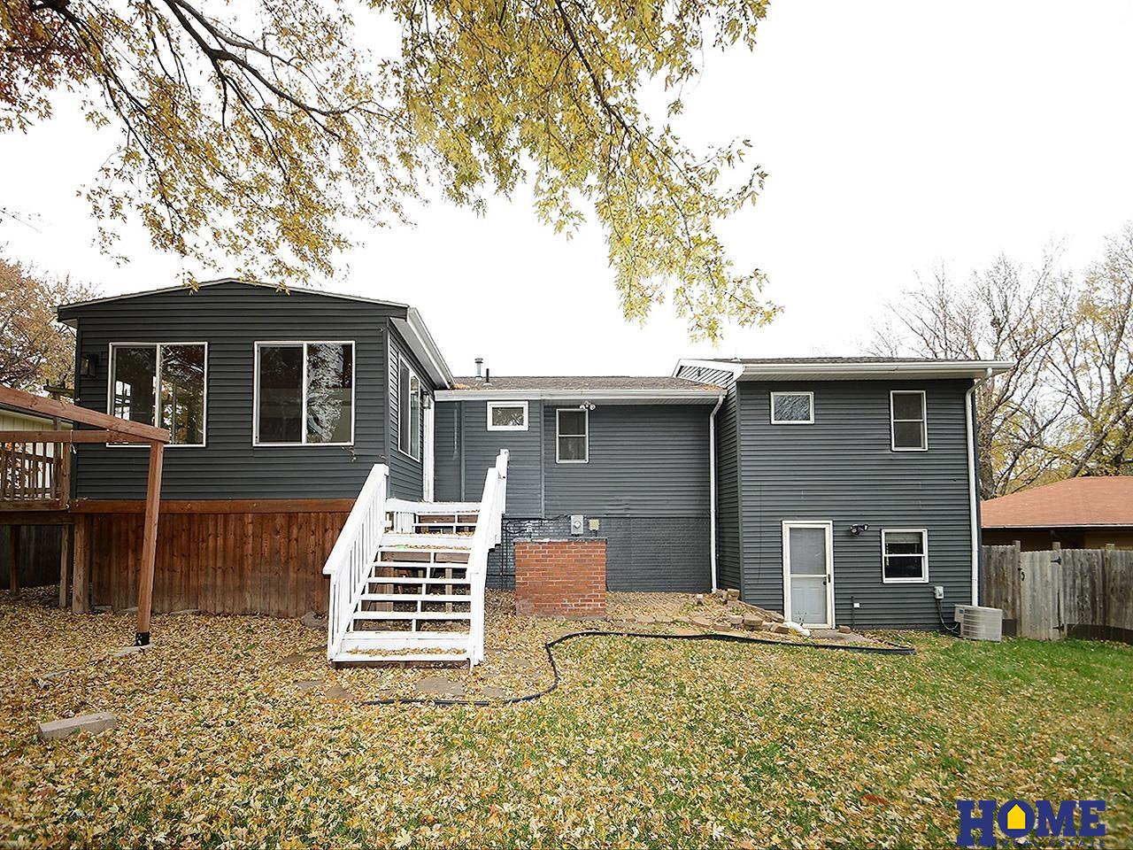 5200 Tipperary Trail, Lincoln, NE, 68512