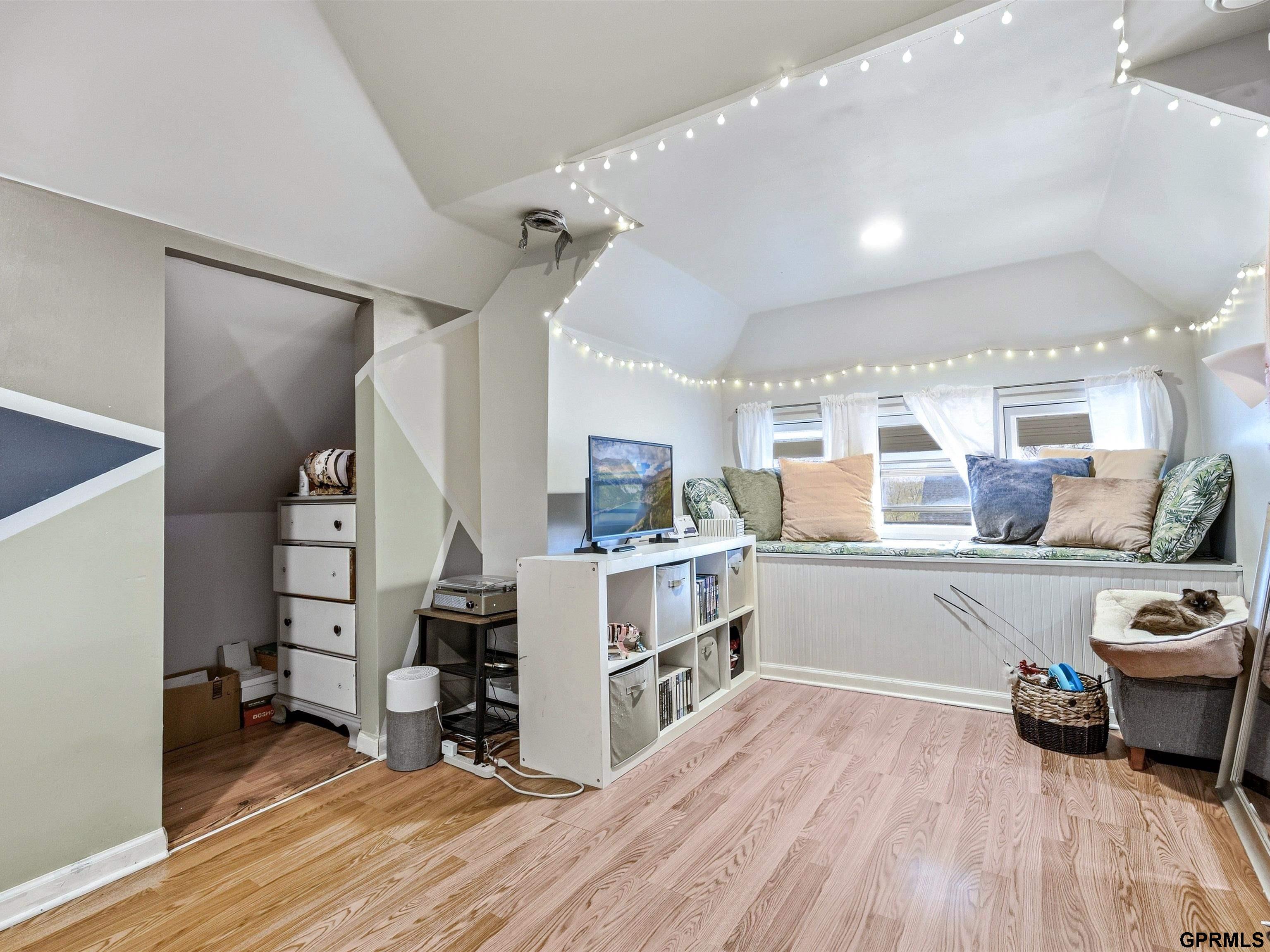 2334 31 Street, Omaha, NE, 68105