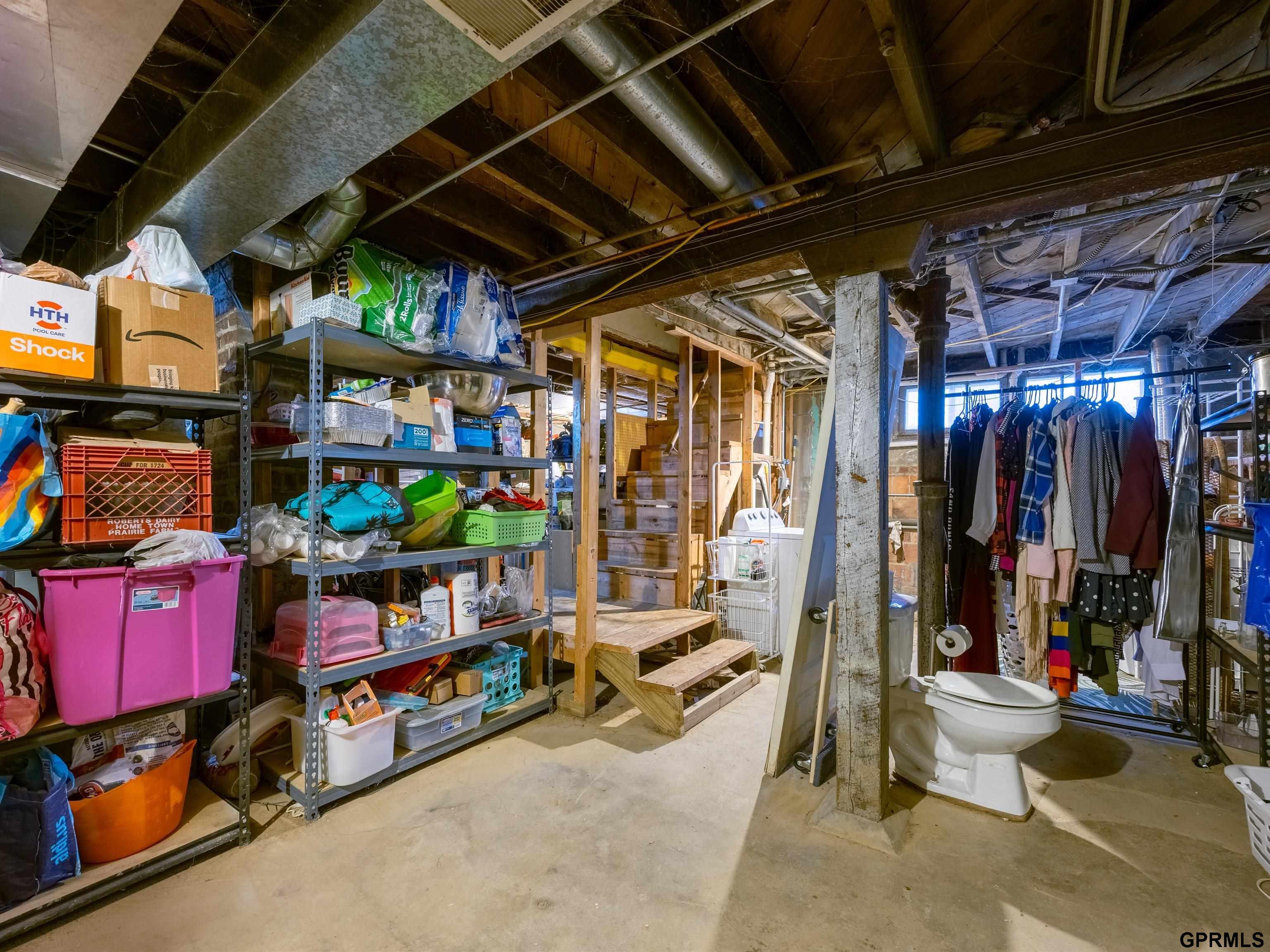 2334 31 Street, Omaha, NE, 68105