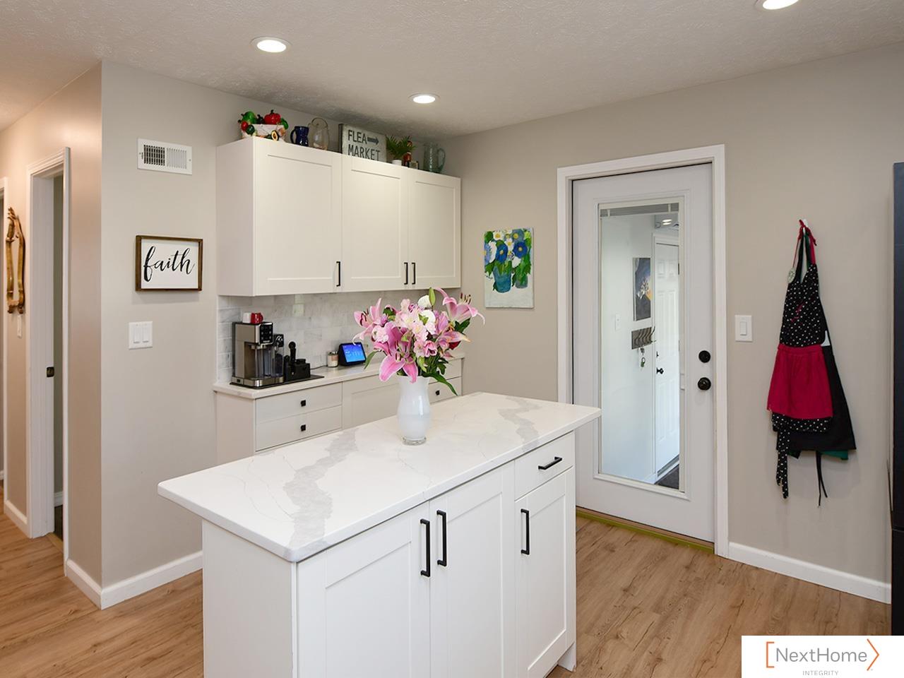 7201 Canyon Road, Lincoln, NE, 68516