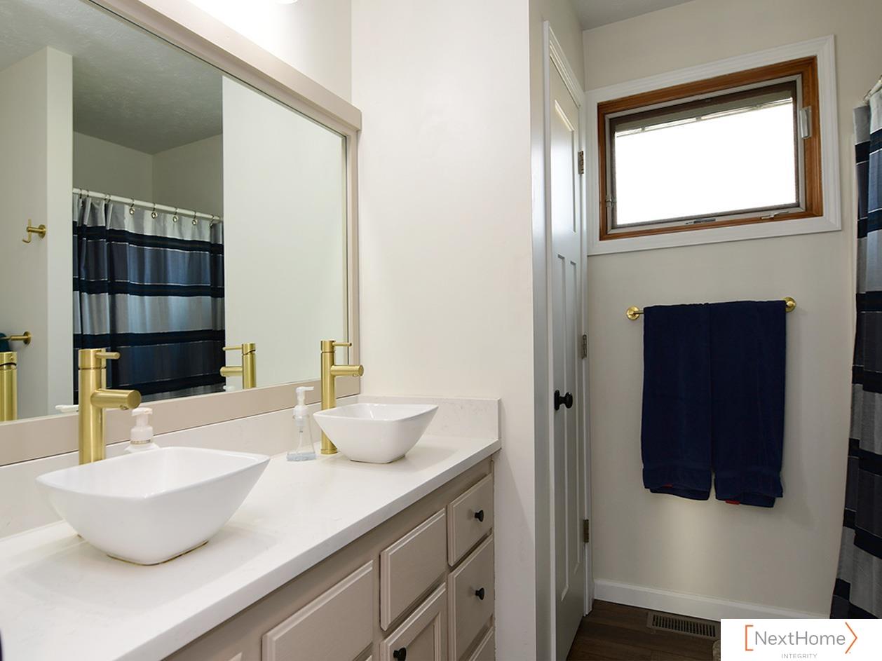 7201 Canyon Road, Lincoln, NE, 68516