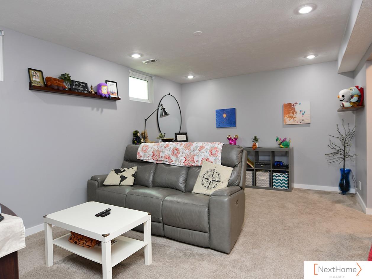 7201 Canyon Road, Lincoln, NE, 68516