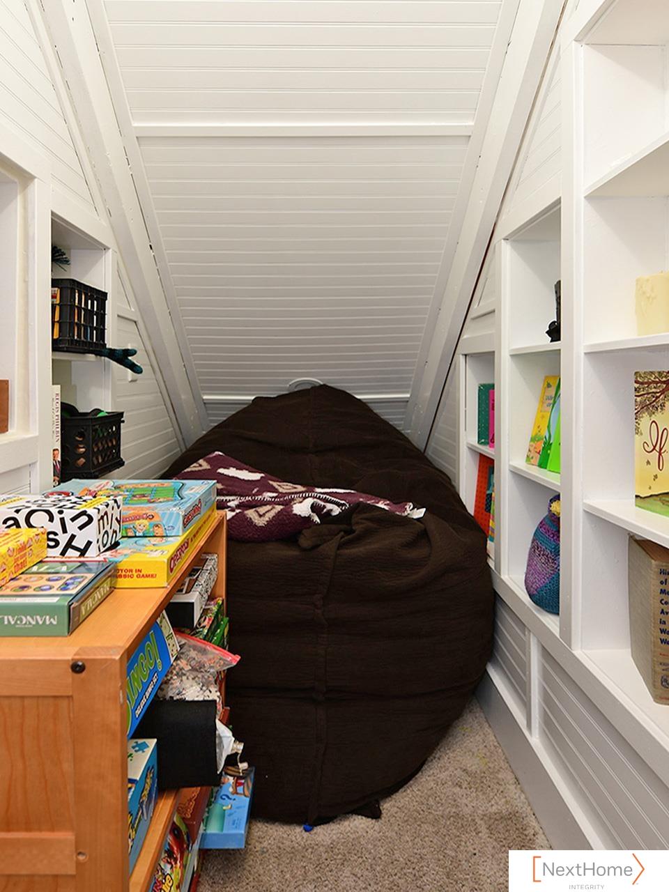 7201 Canyon Road, Lincoln, NE, 68516