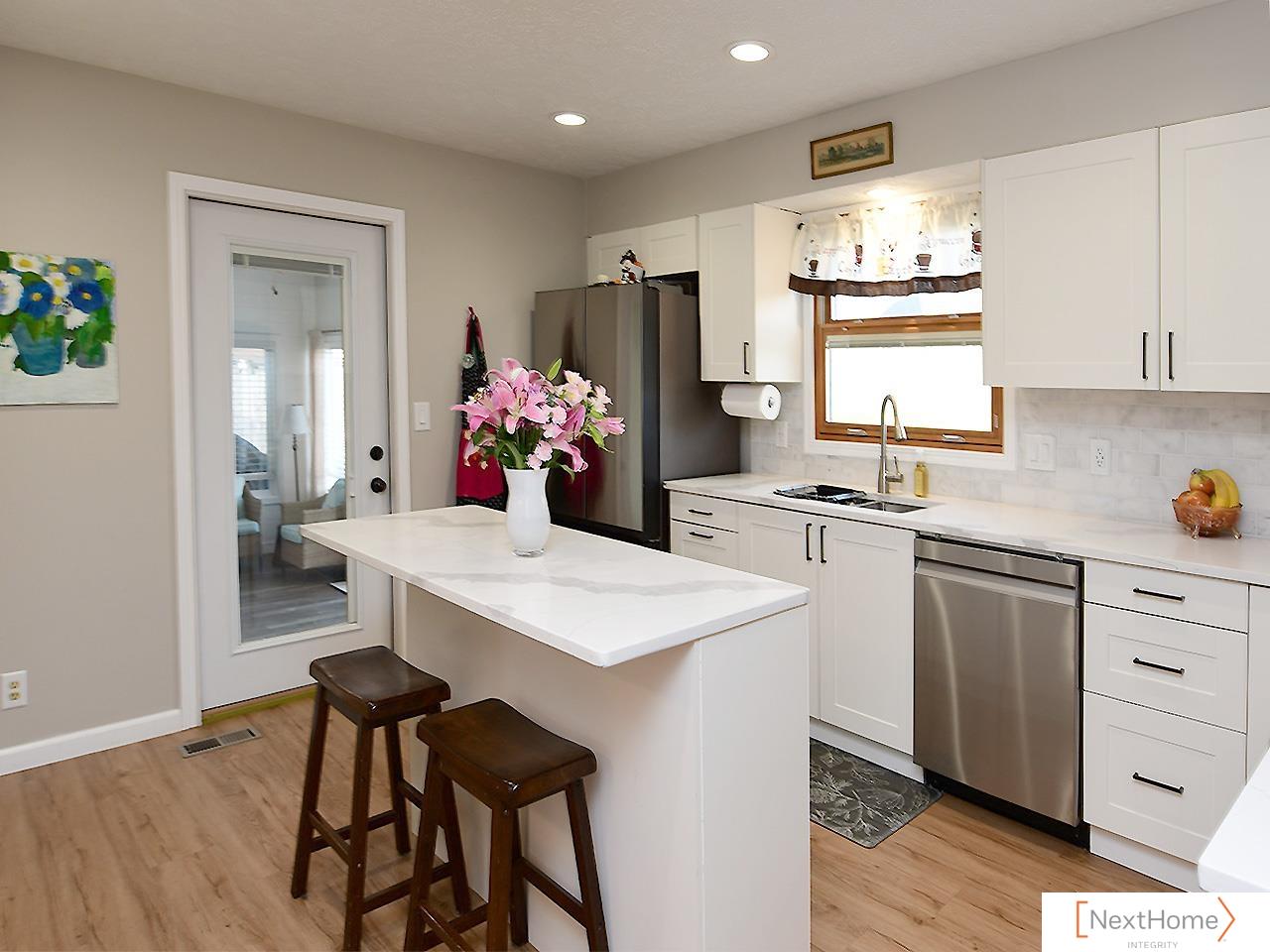 7201 Canyon Road, Lincoln, NE, 68516