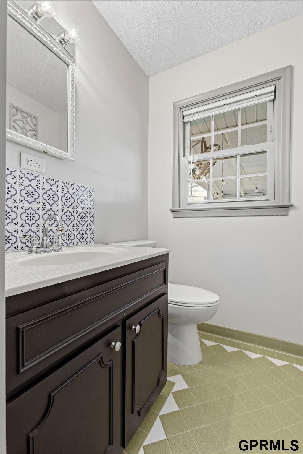 12402 Shamrock Road, Omaha, NE, 68154