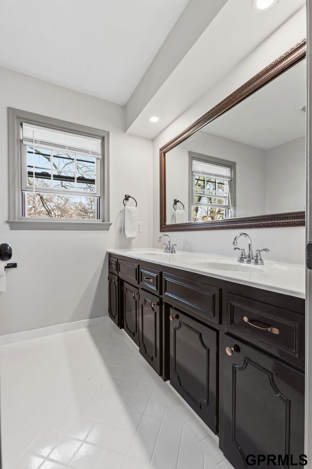 12402 Shamrock Road, Omaha, NE, 68154