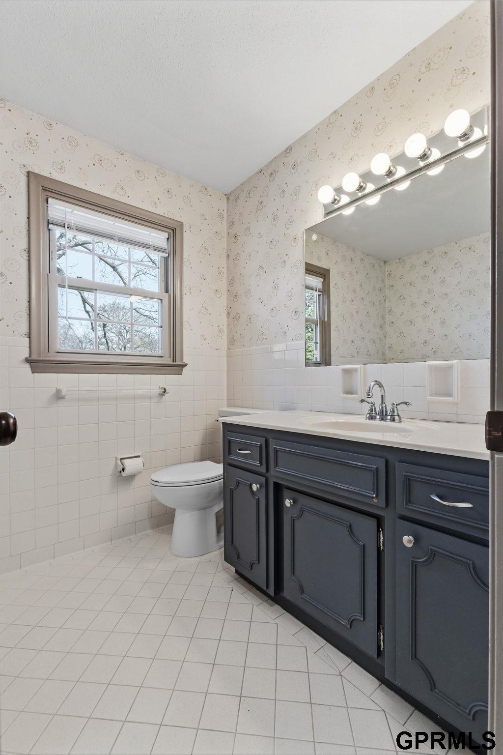 12402 Shamrock Road, Omaha, NE, 68154