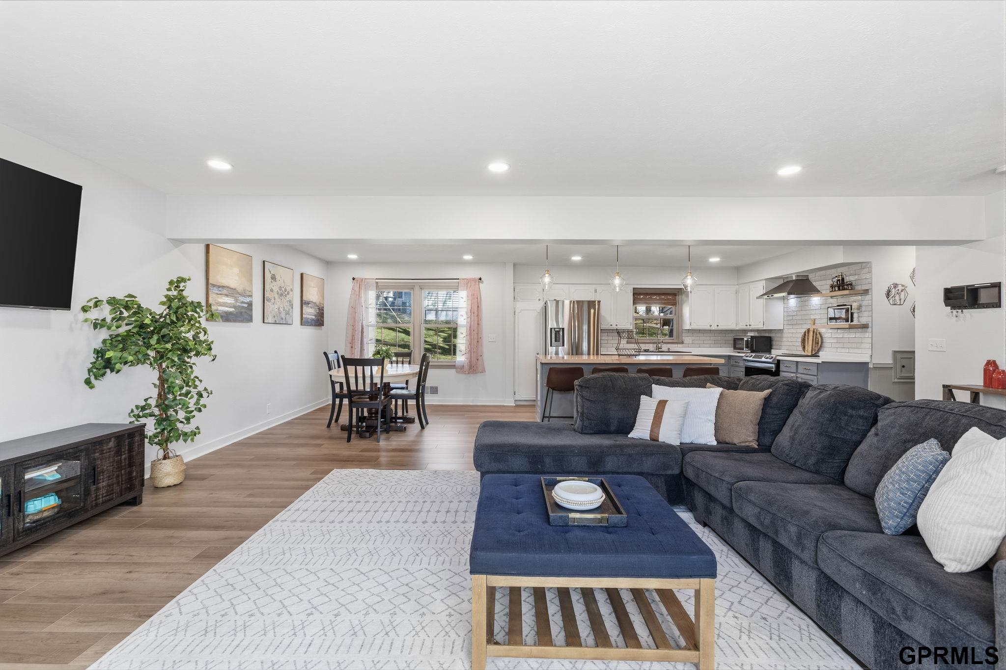 12402 Shamrock Road, Omaha, NE, 68154