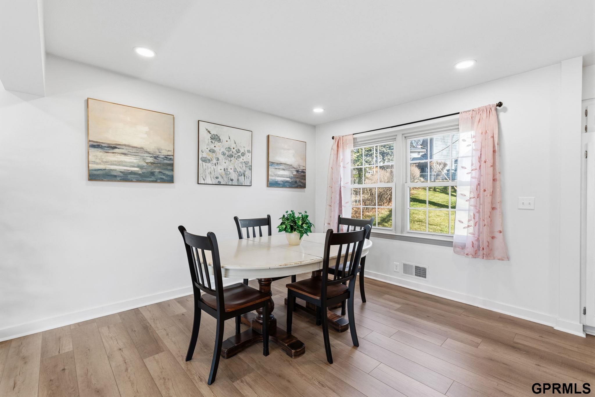 12402 Shamrock Road, Omaha, NE, 68154