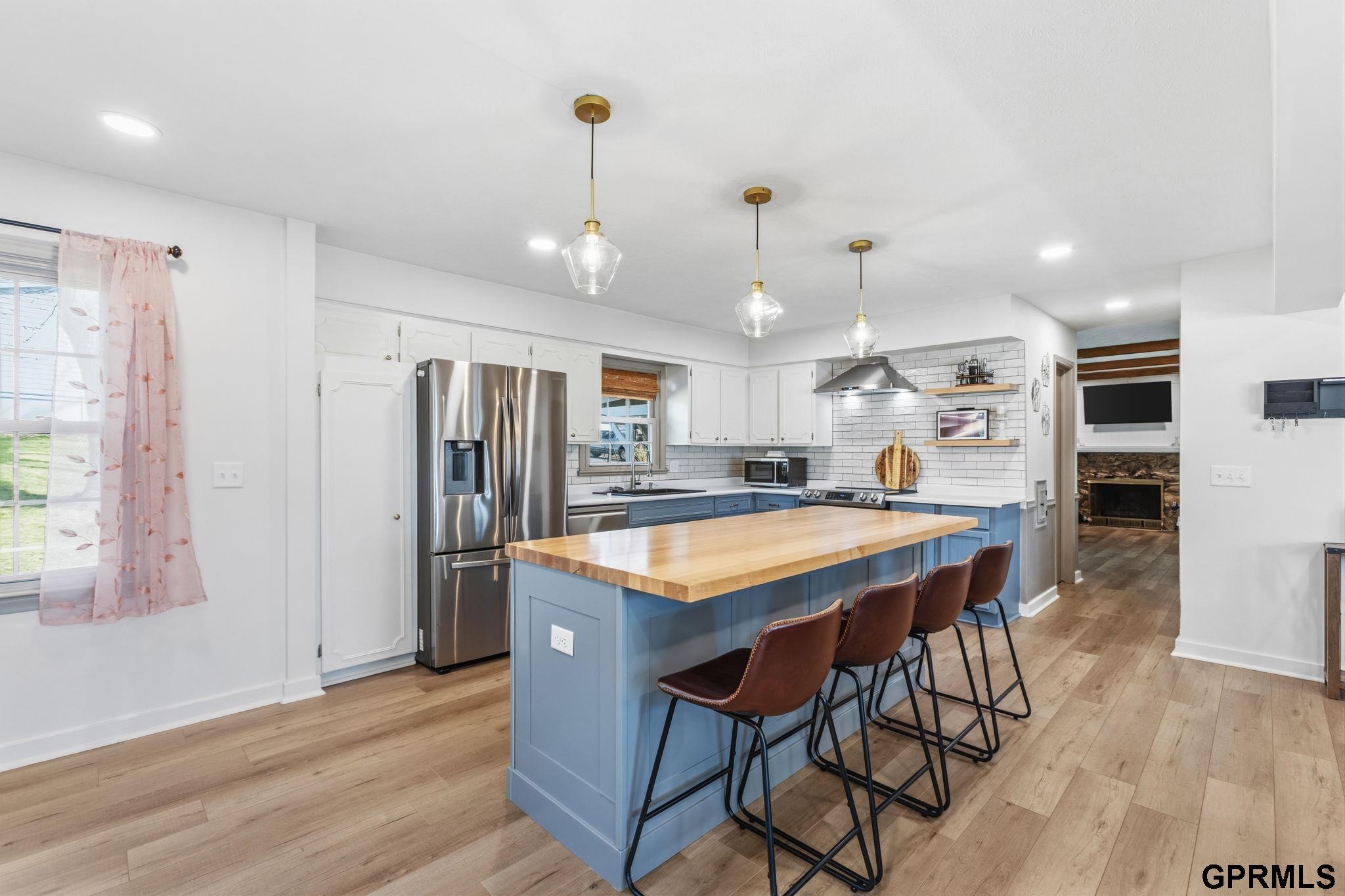 12402 Shamrock Road, Omaha, NE, 68154