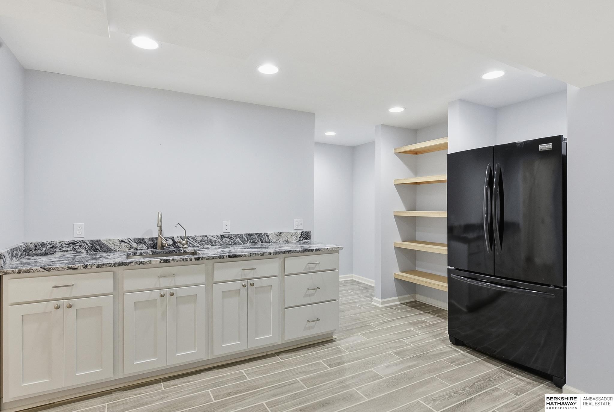 21201 Brentwood Road, Elkhorn, NE, 68022