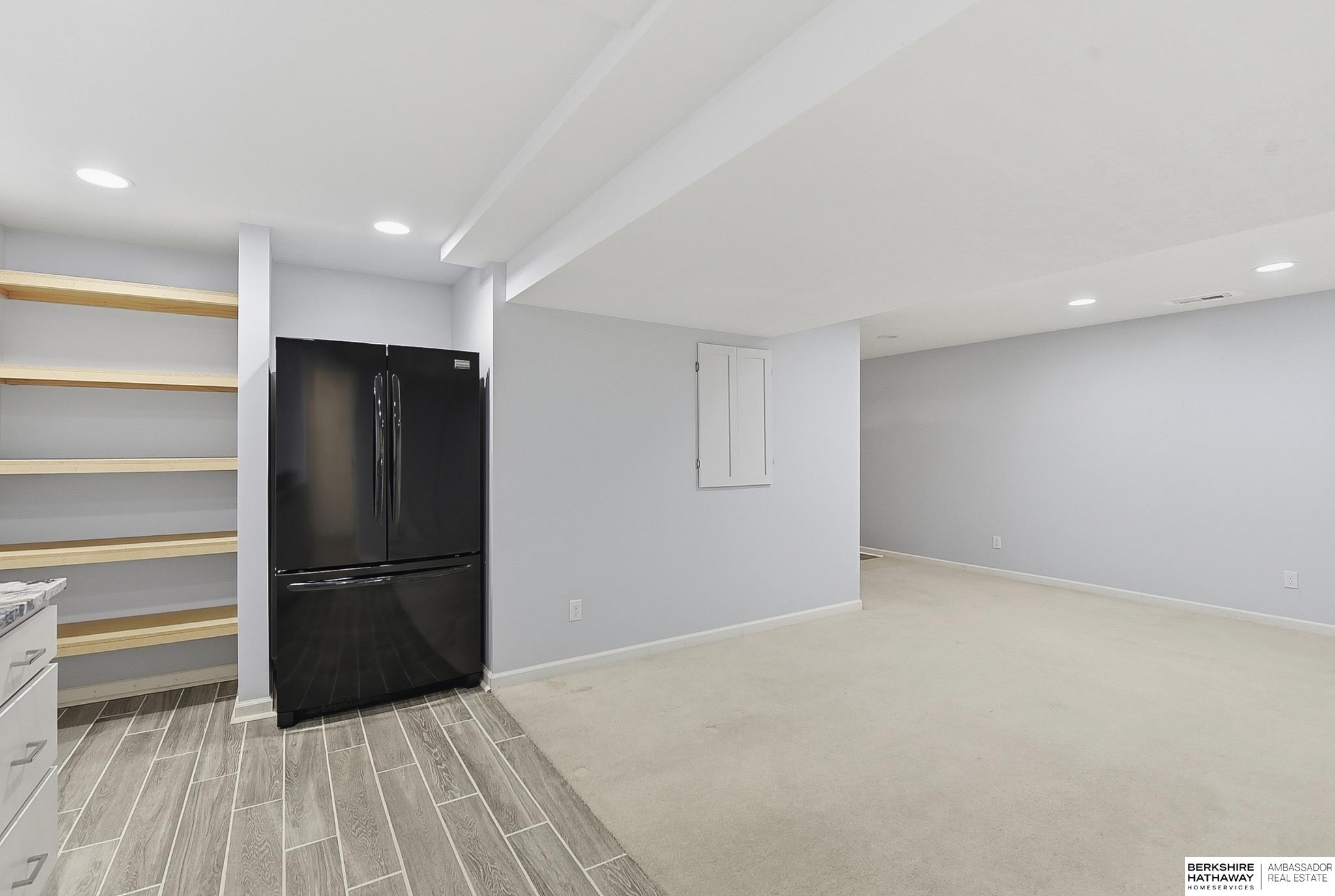 21201 Brentwood Road, Elkhorn, NE, 68022