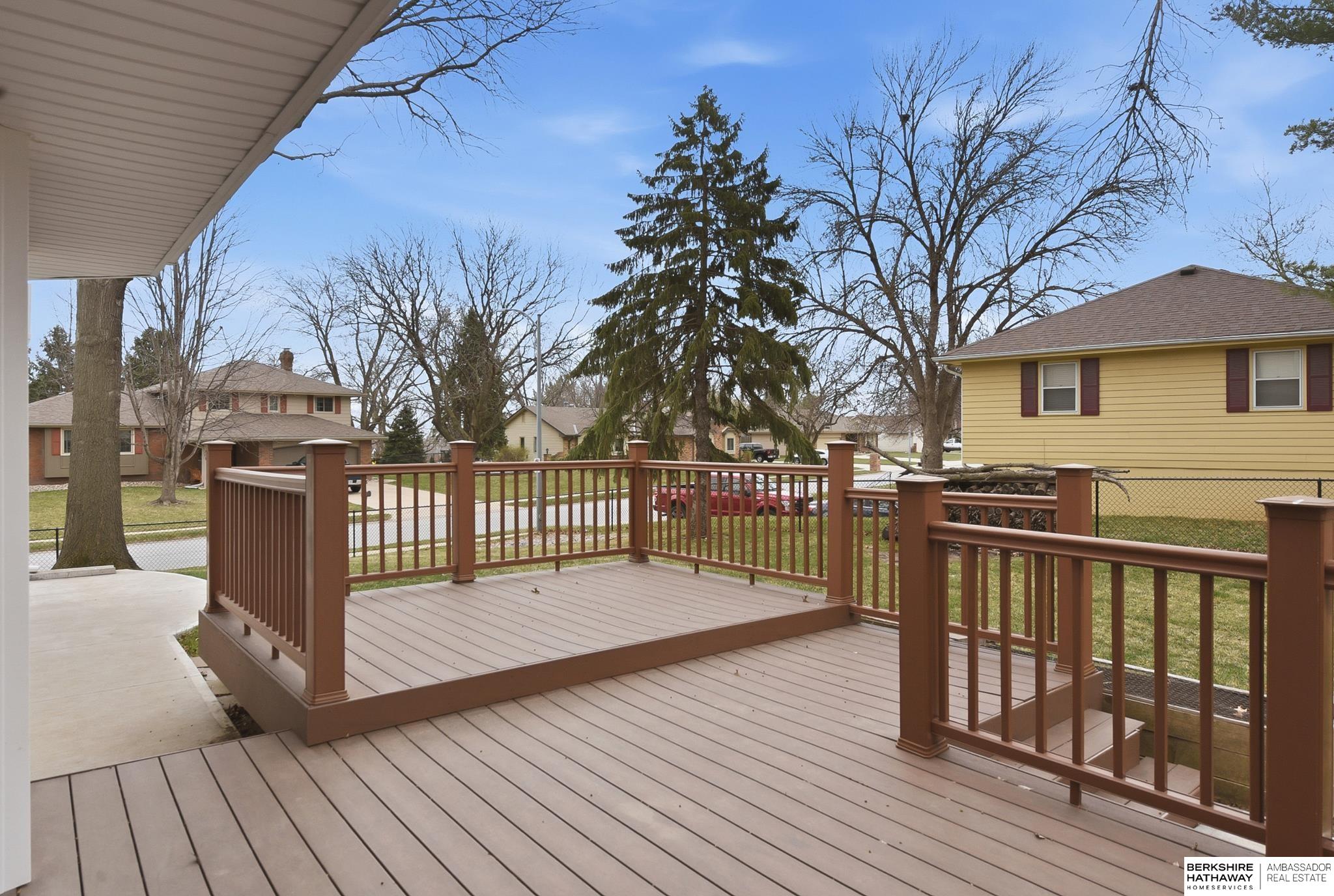 21201 Brentwood Road, Elkhorn, NE, 68022