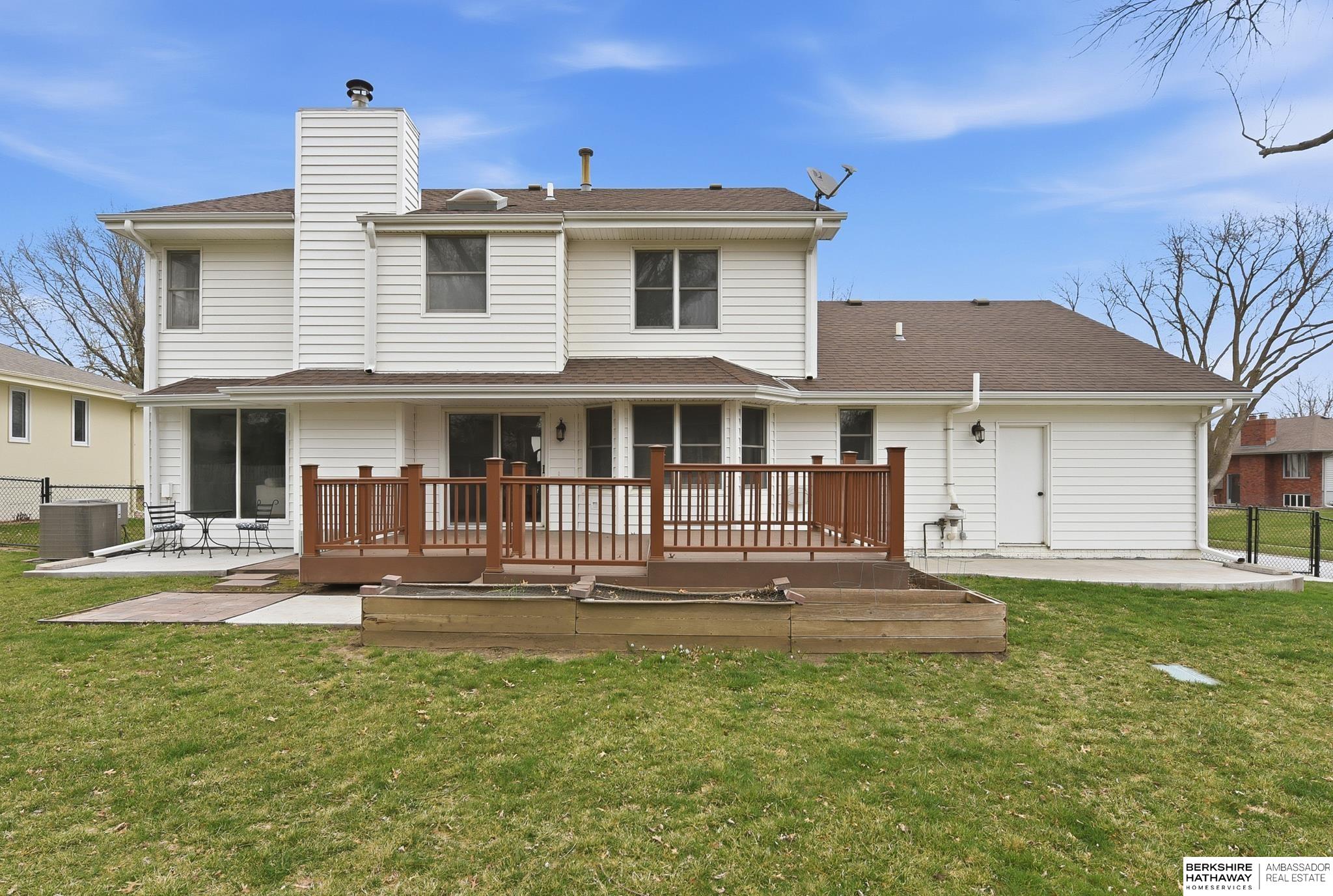21201 Brentwood Road, Elkhorn, NE, 68022