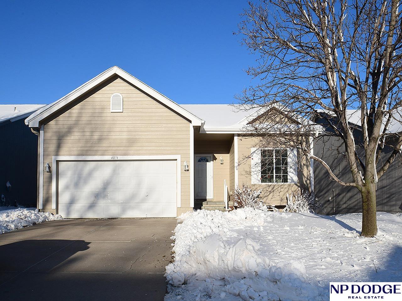 1807 Savannah Drive, Papillion, NE, 68133
