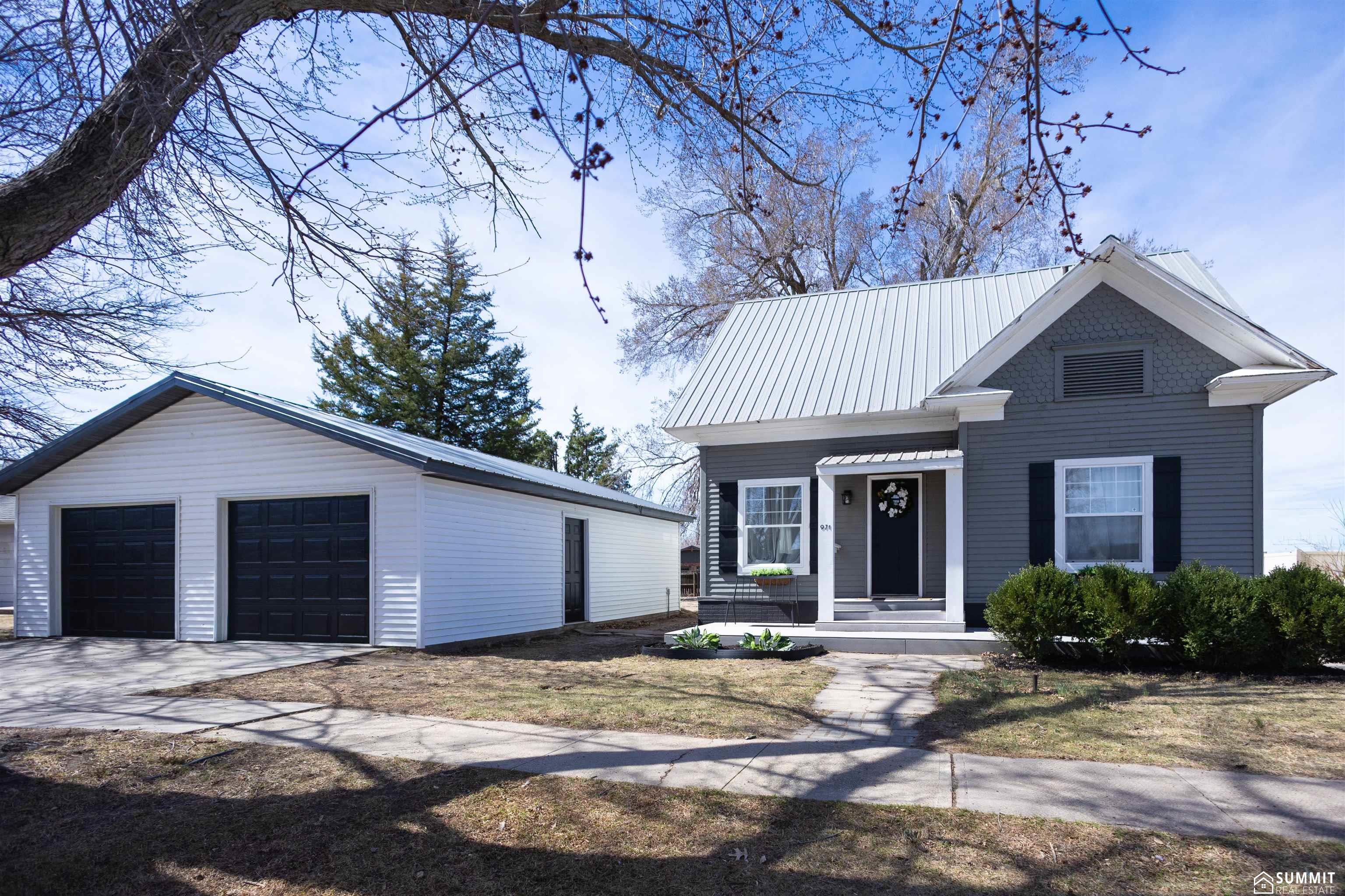 971 11th Street, Henderson, NE, 68371