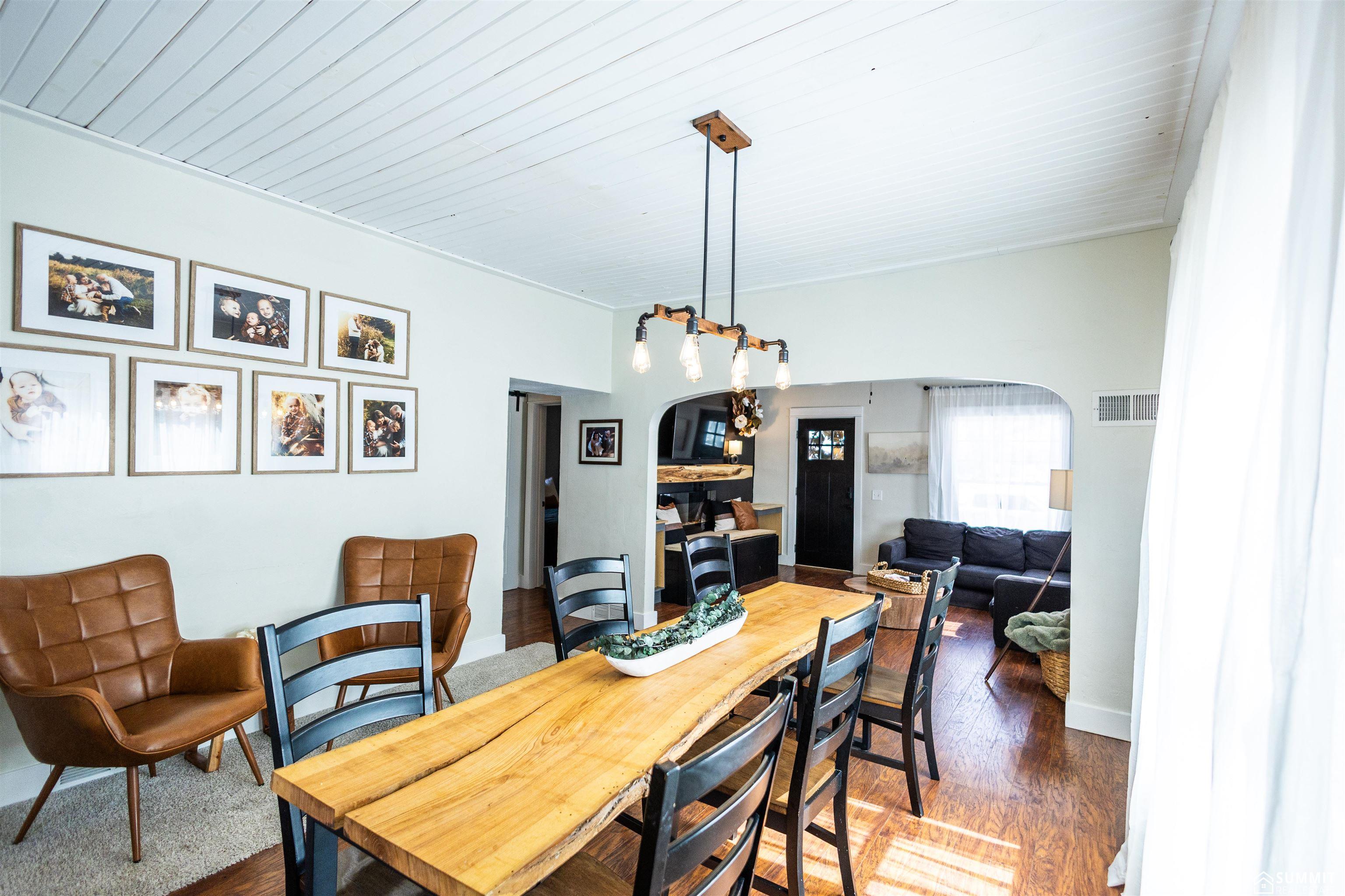 971 11th Street, Henderson, NE, 68371